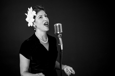 Jane Ogle sings Billie Holiday