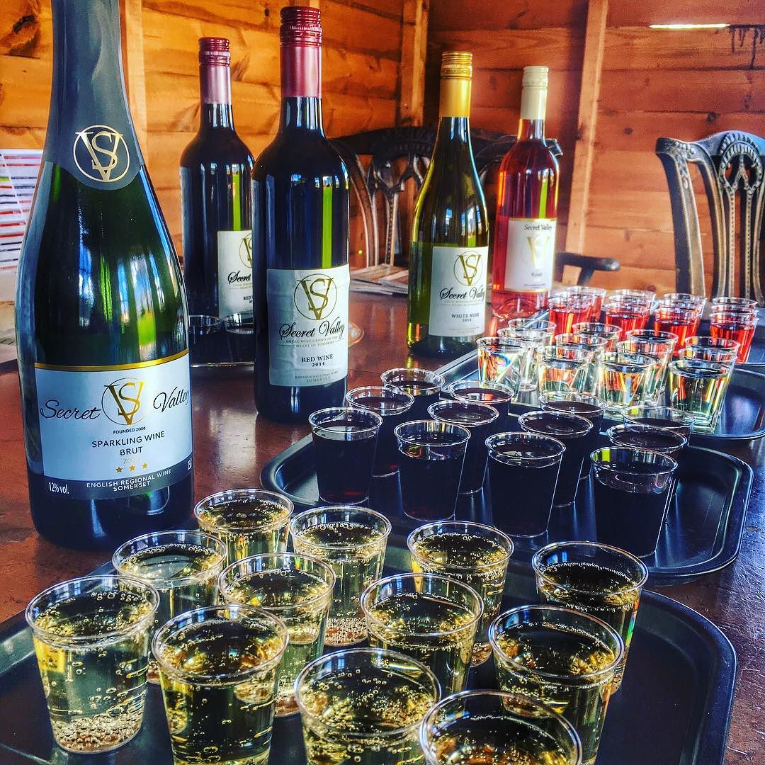 Setting up a wine tasting for a Hen Party! What a great way to spend a Saturday afternoon! There are two vineyards here at Secret Valley producing Red, White, Rose and Sparkling wine! #WineNot #BuyBritish #SecretValley #somersetsgreatescape #glamping.jpg