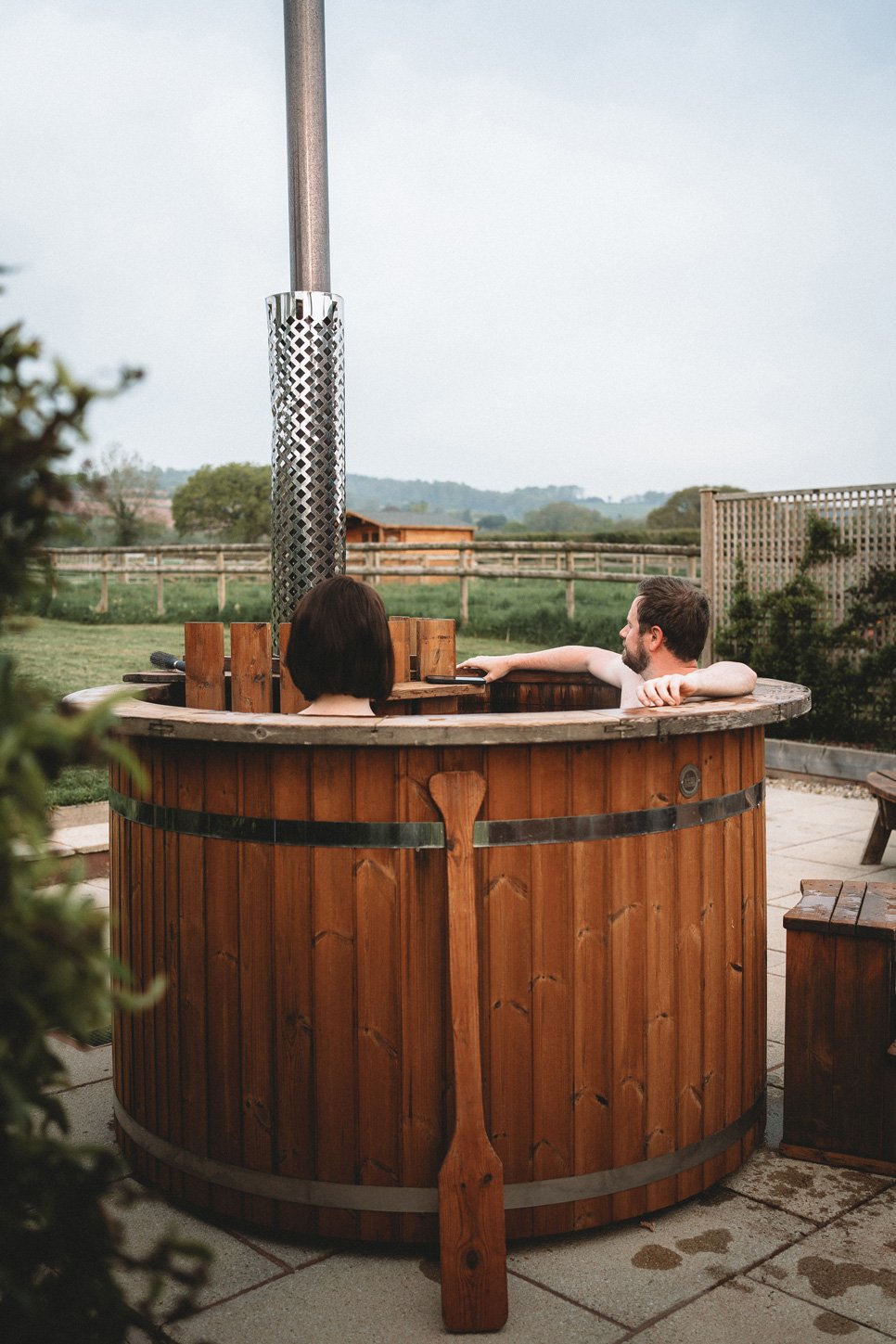 Hillview wigwam hottub.jpg