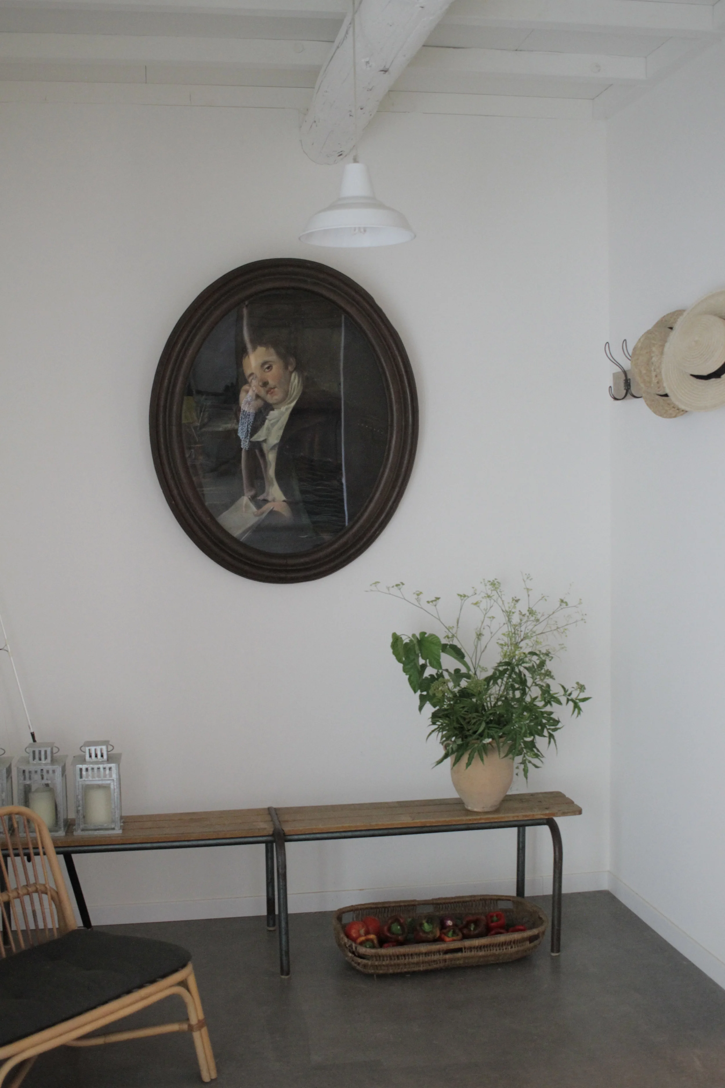rivage-campagne-entree-banc-portrait-panier-eloise-bosredon-architecte.JPG