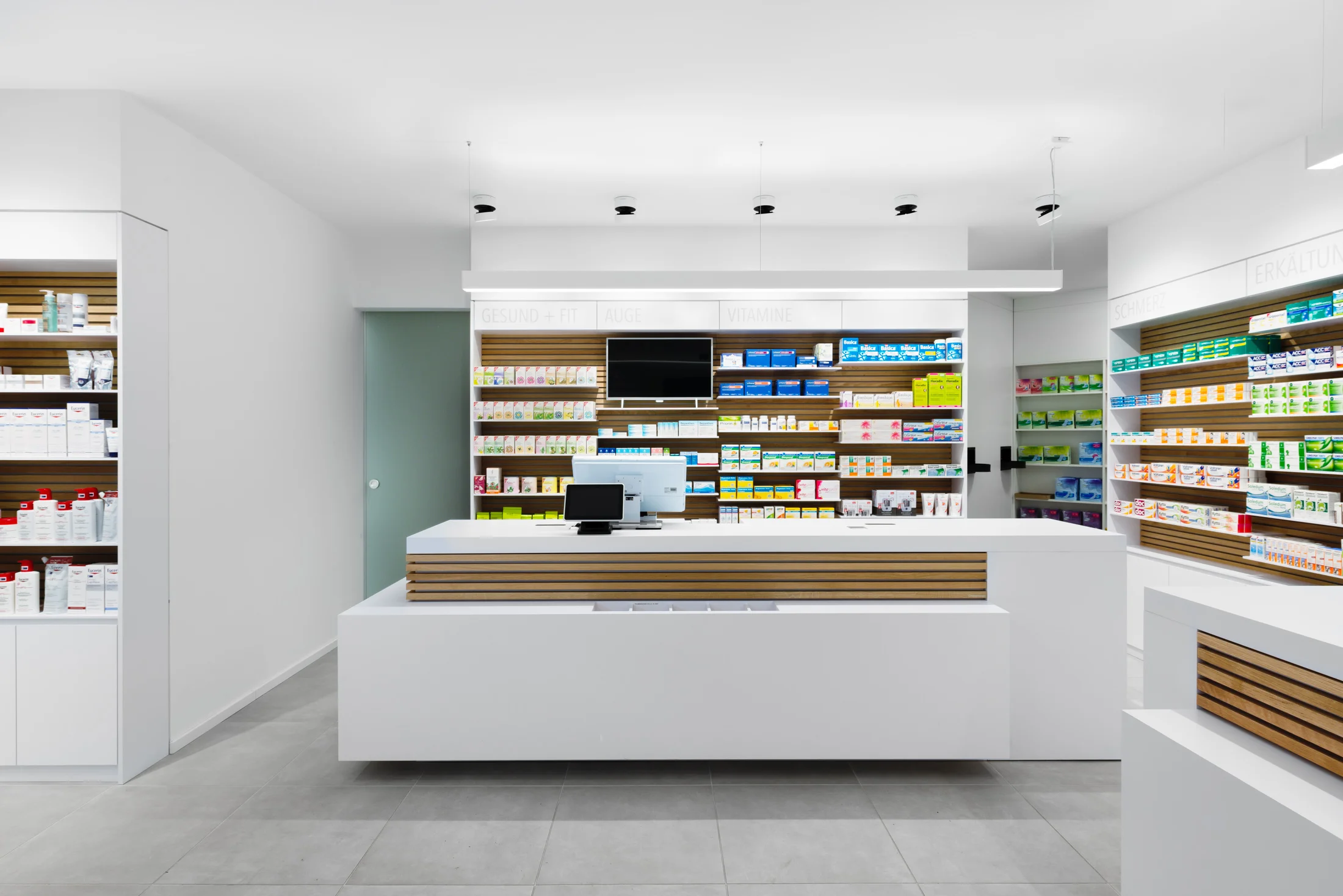 EIchen_Apotheke_Iserbrook_02.jpg