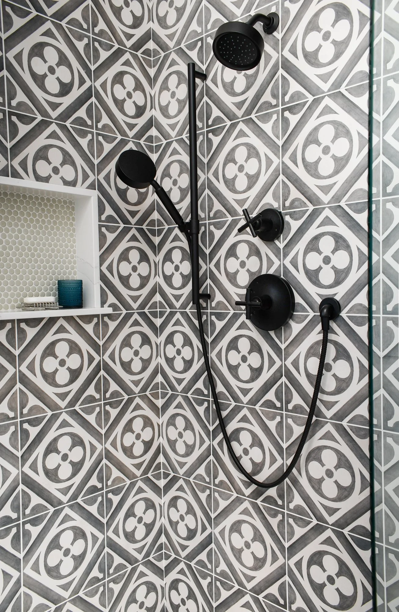 turowski-shower-2.jpg