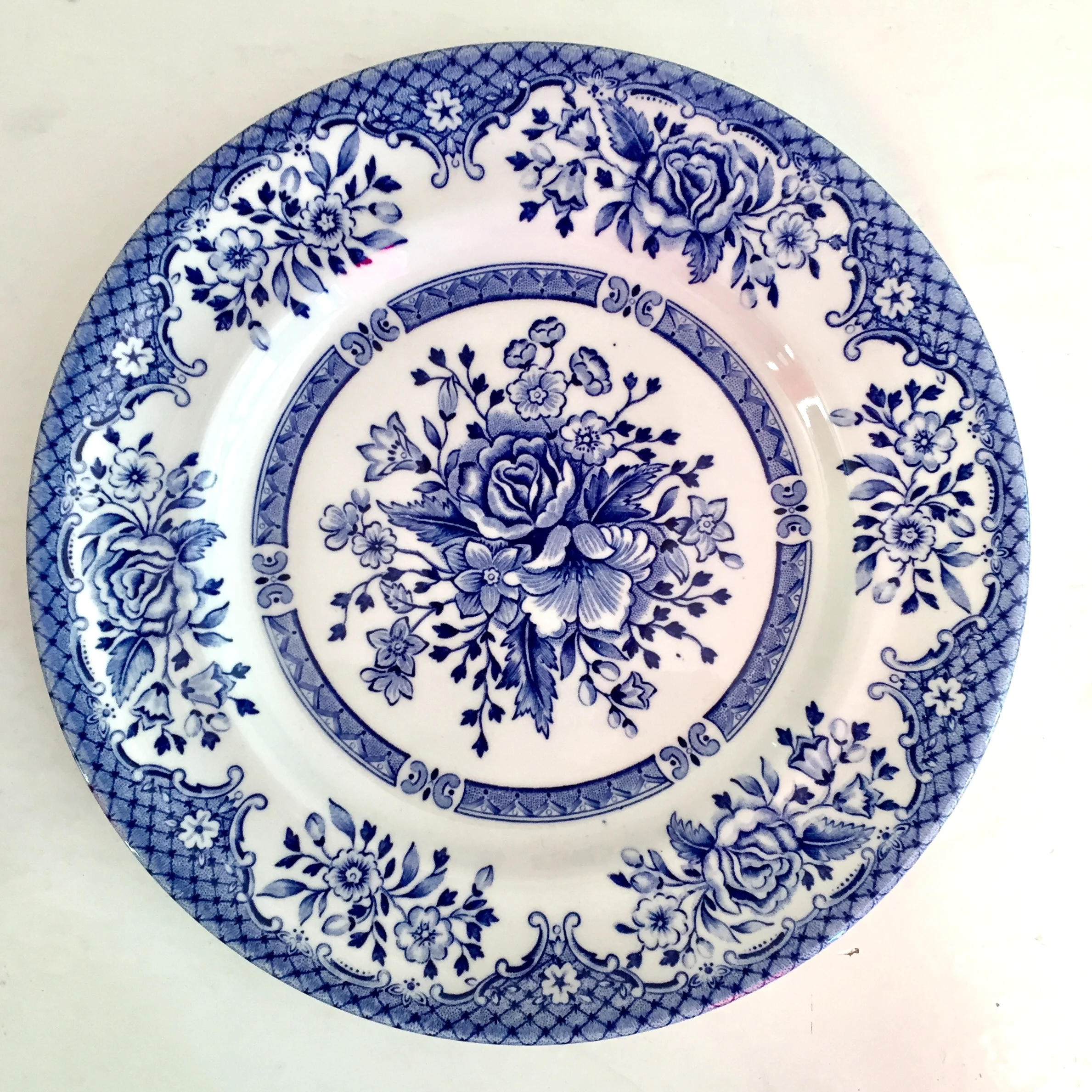 WOOD AND SONS ROSE  SALAD / DESSERT PLATE