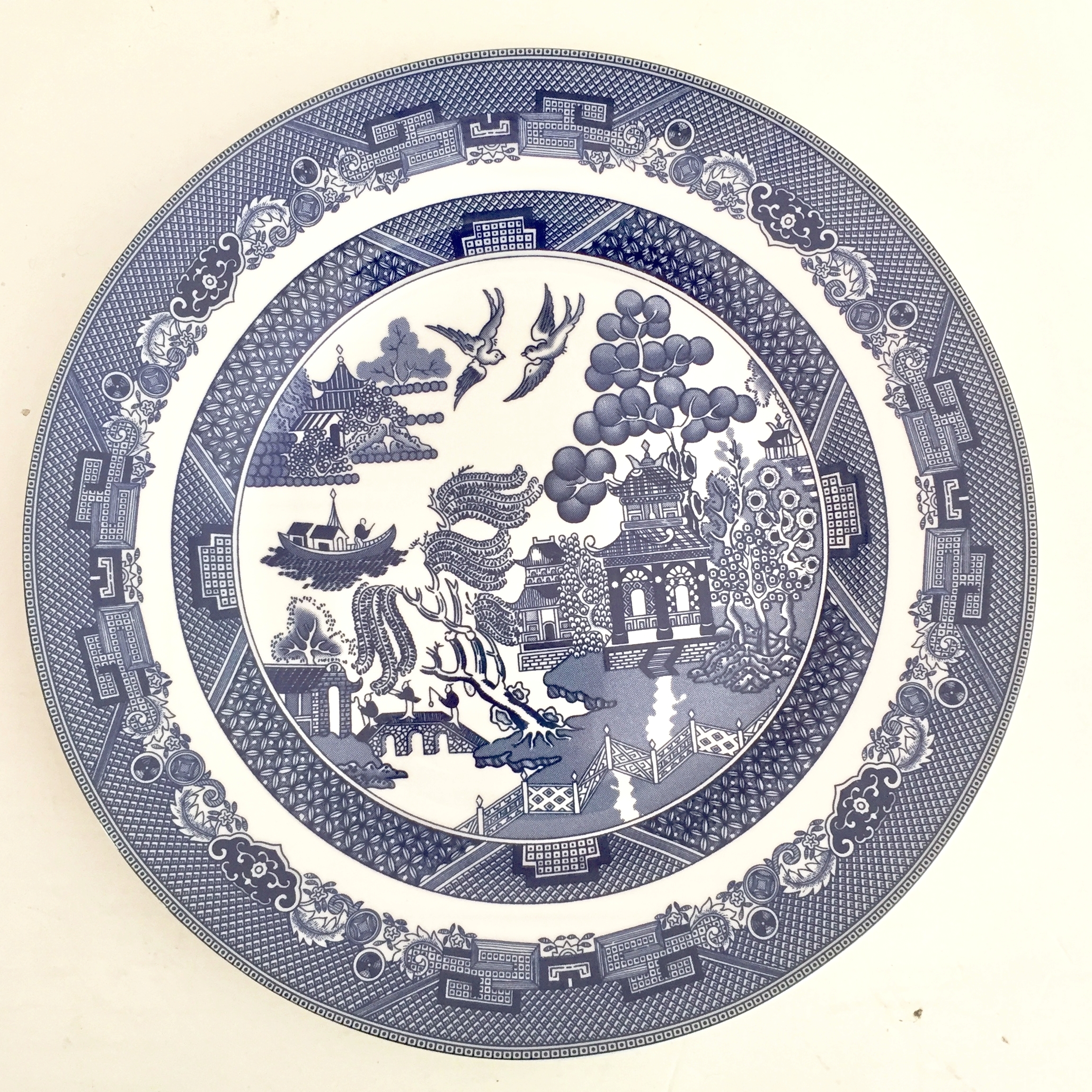 WILLOW JOHNSON BROS DINNER PLATES