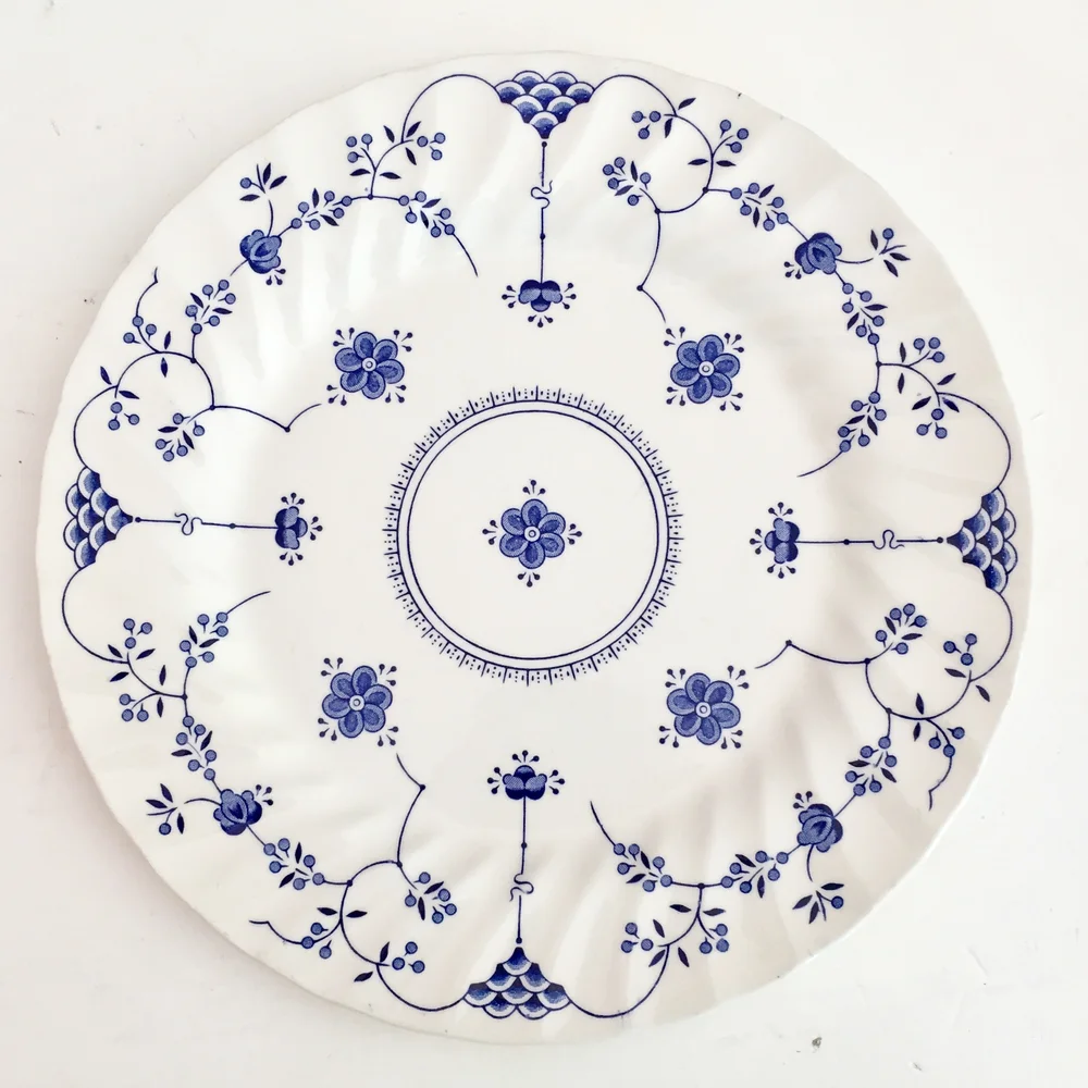The Vintage Laundry Events — FINLANDIA MYOTT PLATES