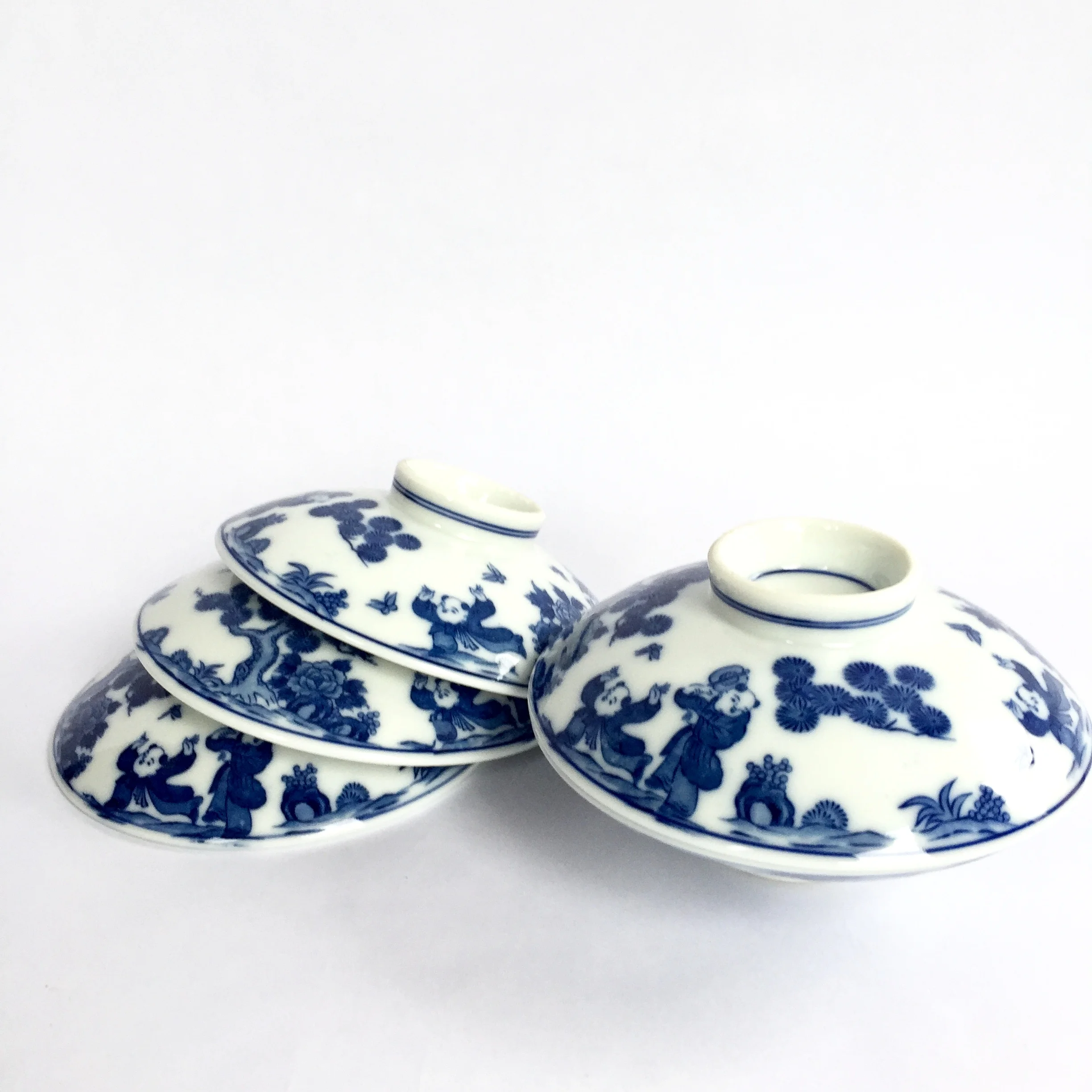 Set of 5 shallow b and w Chinoiserie bowls 1.5 h x 5.5 w.jpeg