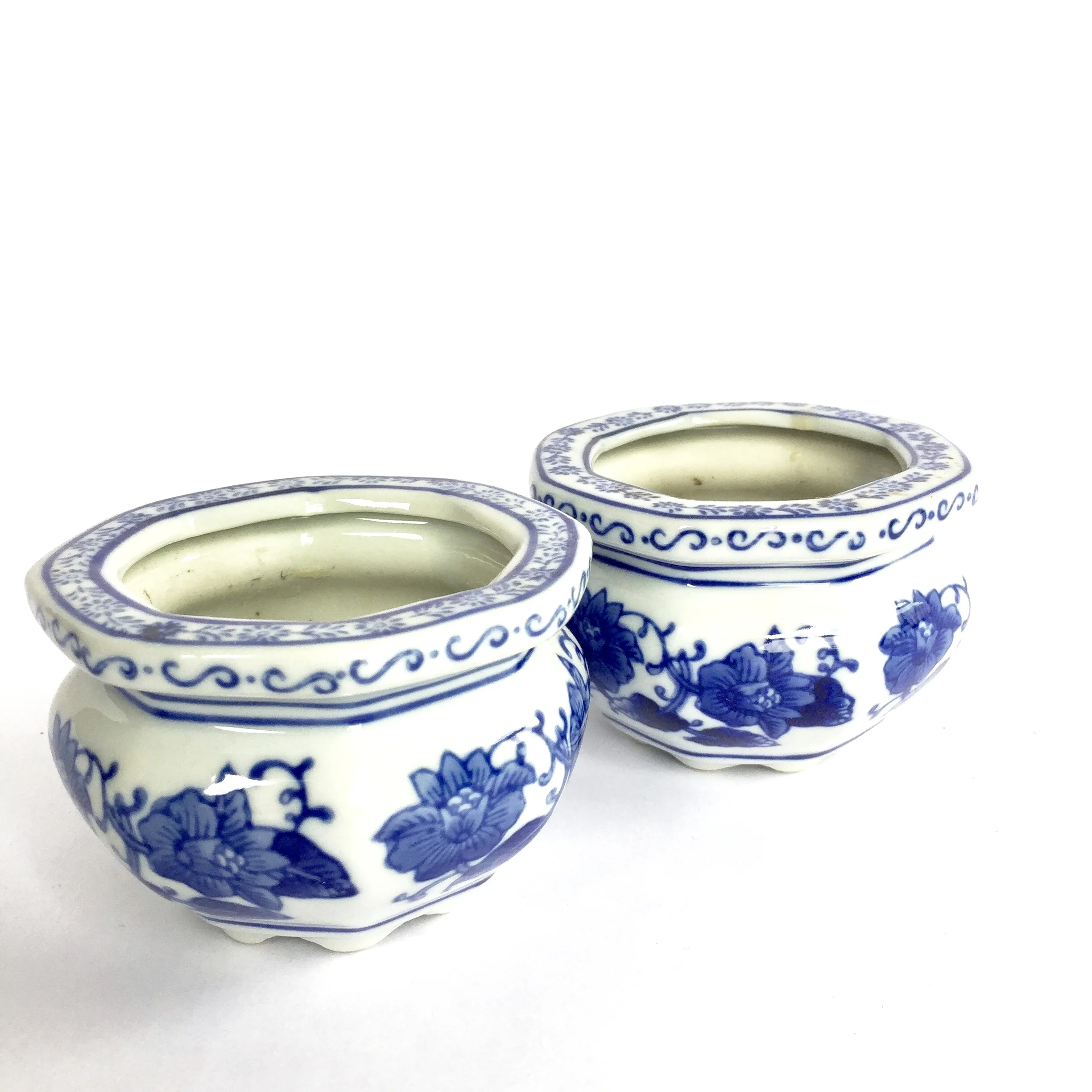 Pair of tiny cache pots 2.5 h x 3.5 w.jpeg