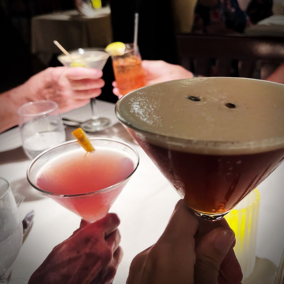 Looking forward to my next visit to Connecticut. Love spending time with the family @millontheriver 

#cheers #familytime  #martinisarebestshared #connecticutliving