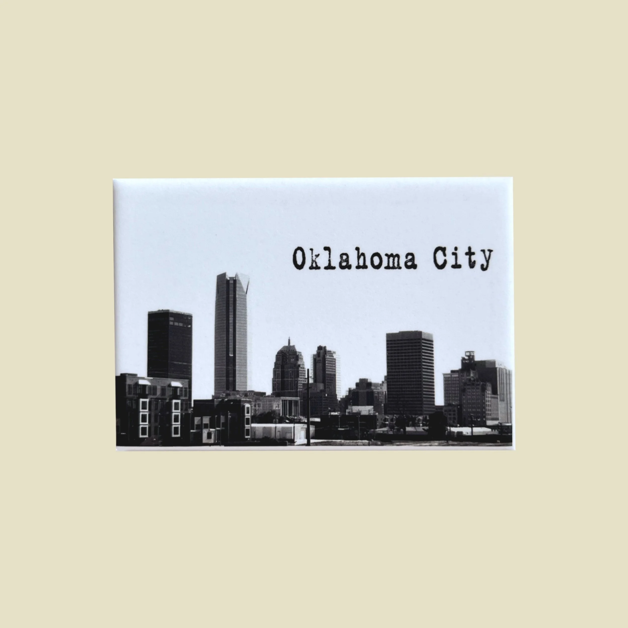 a magnet with the oklahoma city skyline on it