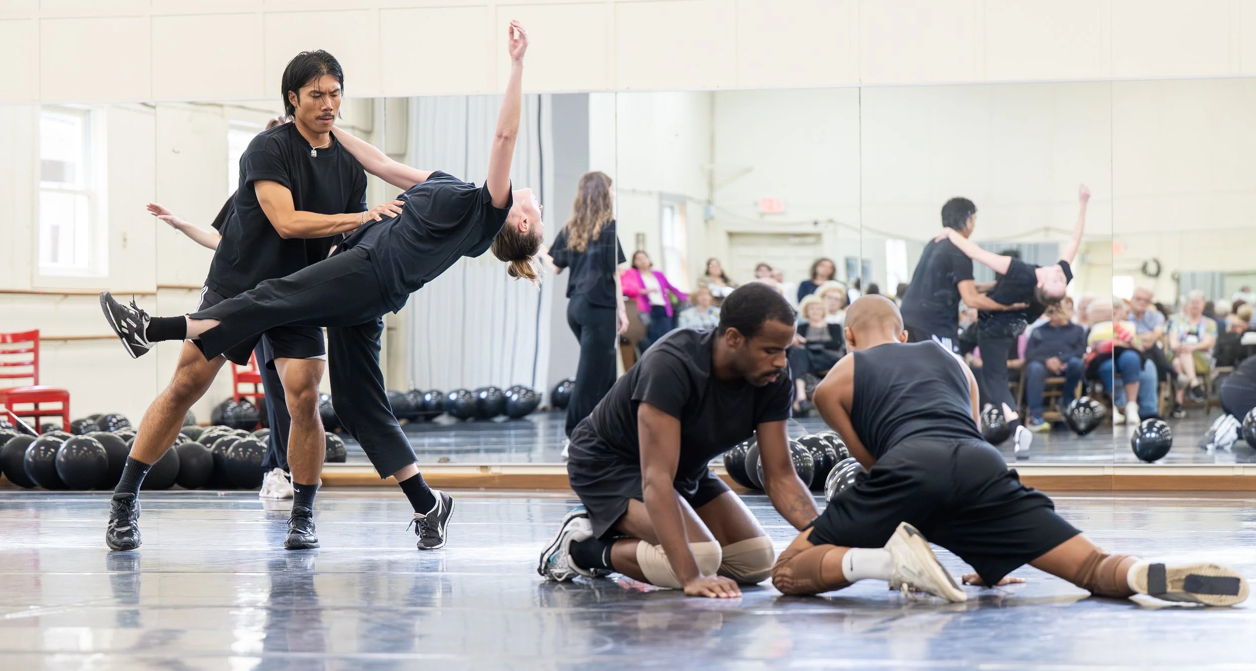 092525_FeatherTheory_Performance_DM_06.jpg