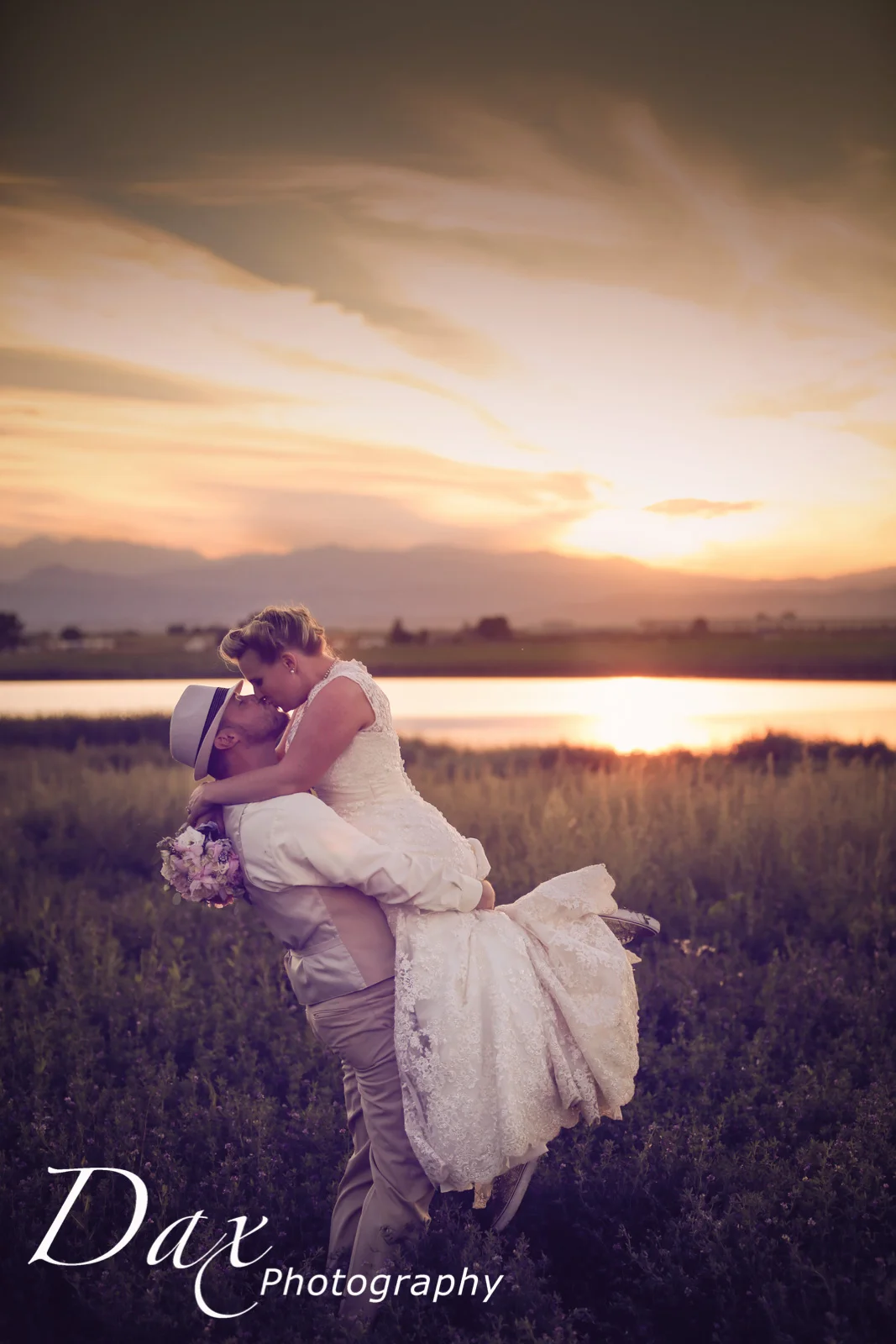 Bride Planning Tips From A Wedding Expert: Fake Lashes