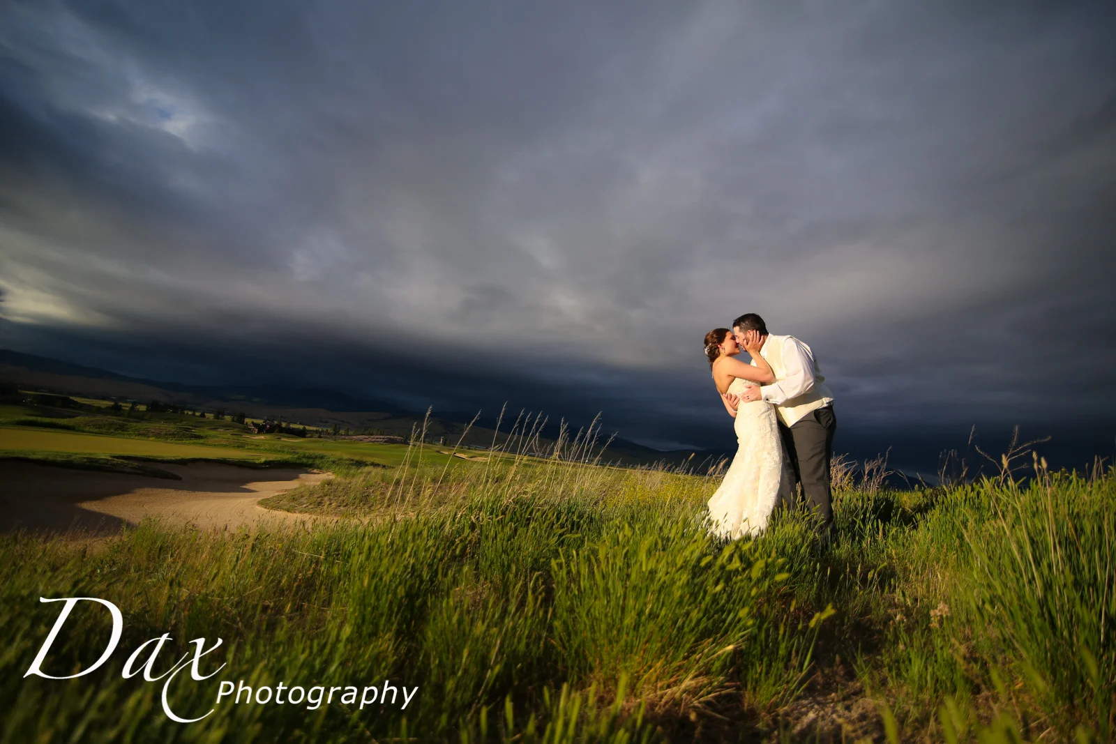 Bride Planning Tips From A Wedding Expert:  Your Dress WILL get dirty...roll with it!