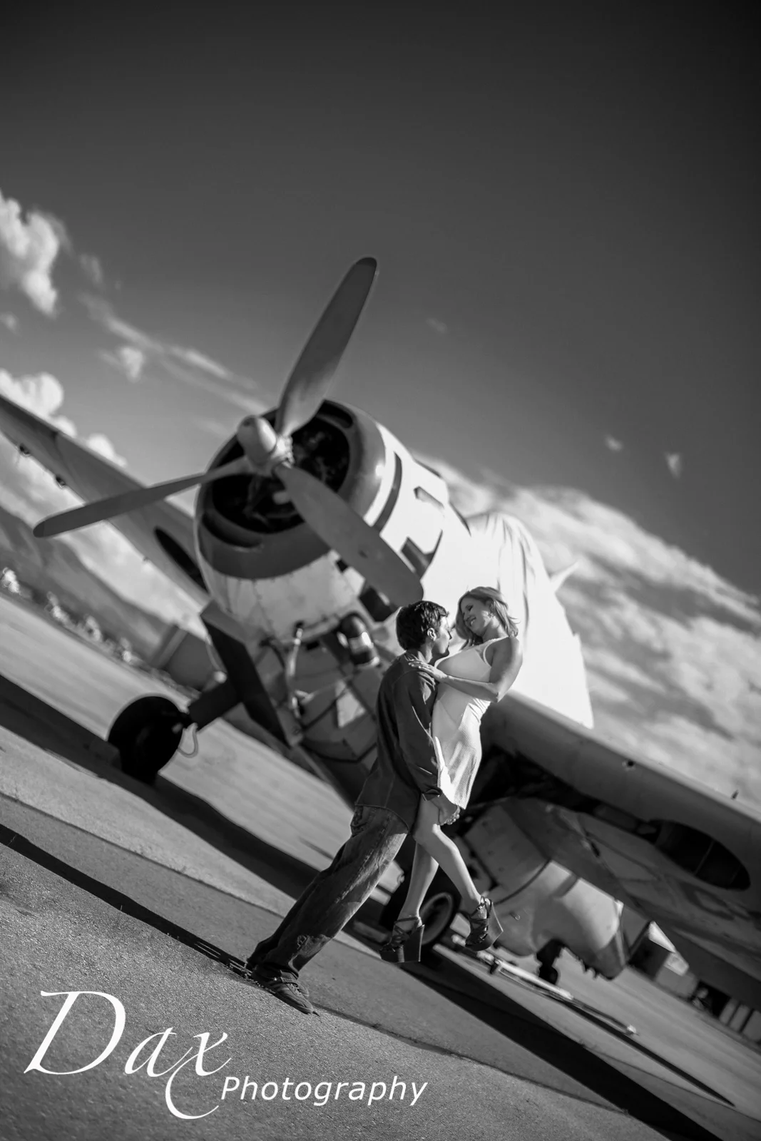 Bride Planning Tips From A Wedding Expert-Nails