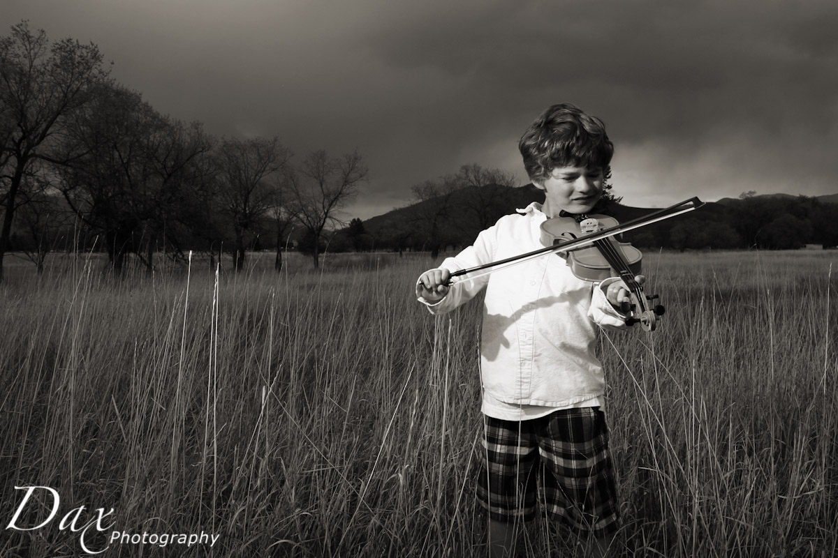 wpid-Child-with-violin-.jpg
