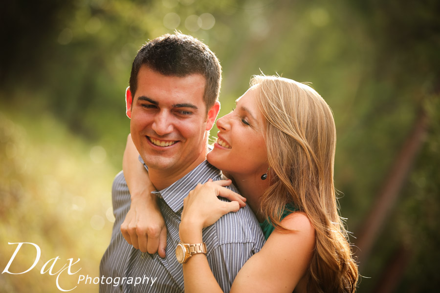 wpid-Engagement-Portrait-Photographers-Missoula-Montana-Dax-5725.jpg