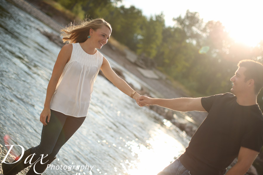 wpid-Engagement-Portrait-Photographers-Missoula-Montana-Dax-6749.jpg