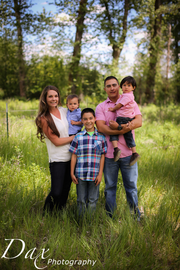 wpid-Family-Portrait-Photographers-Missoula-Montana-Dax-1932.jpg