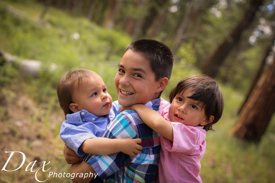 wpid-Family-Portrait-Photographers-Missoula-Montana-Dax-2744.jpg
