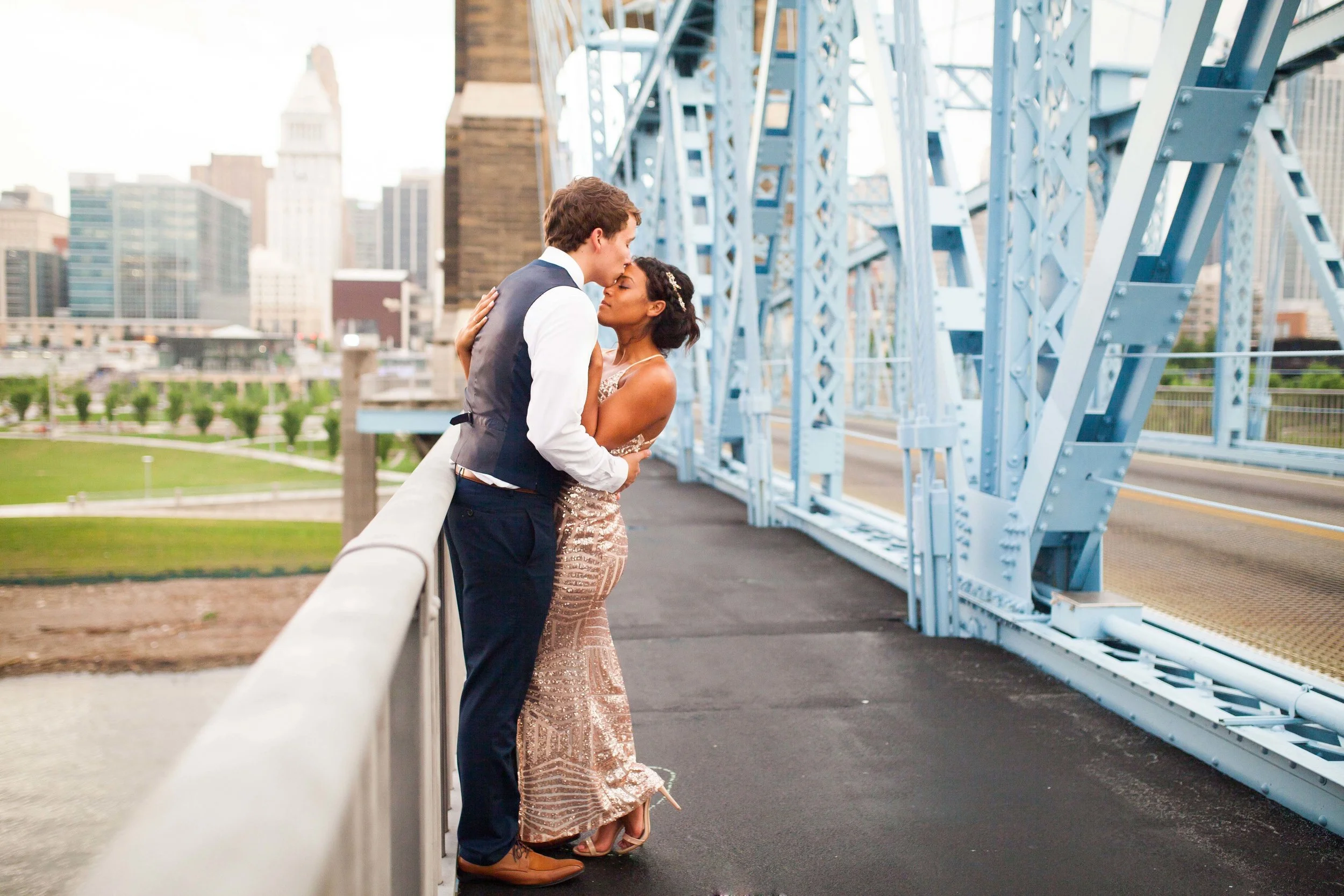 Cincinnati couple photoshoot 15.jpg
