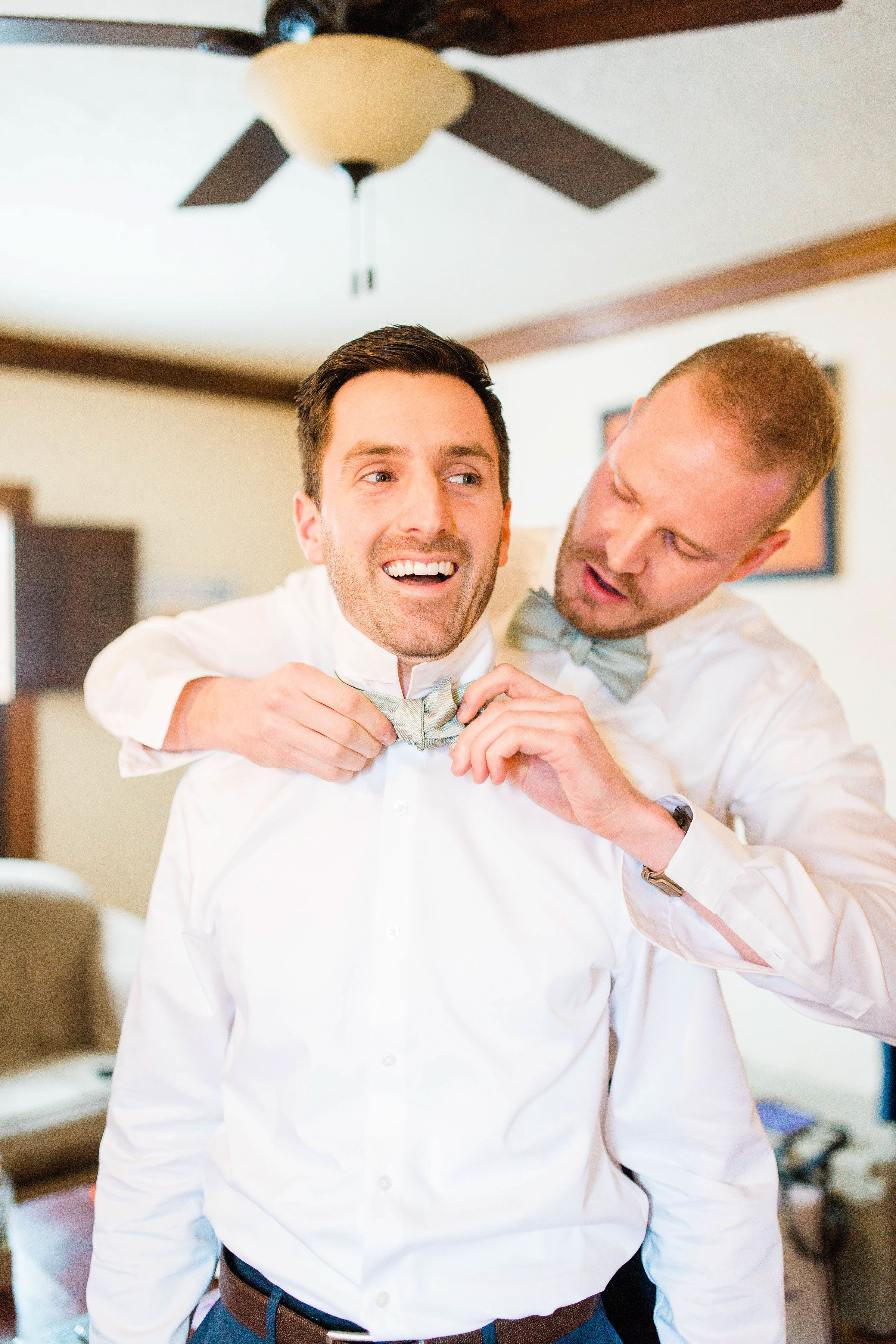 cincinnati wedding photographer carnegie center  (6 of 11).jpg