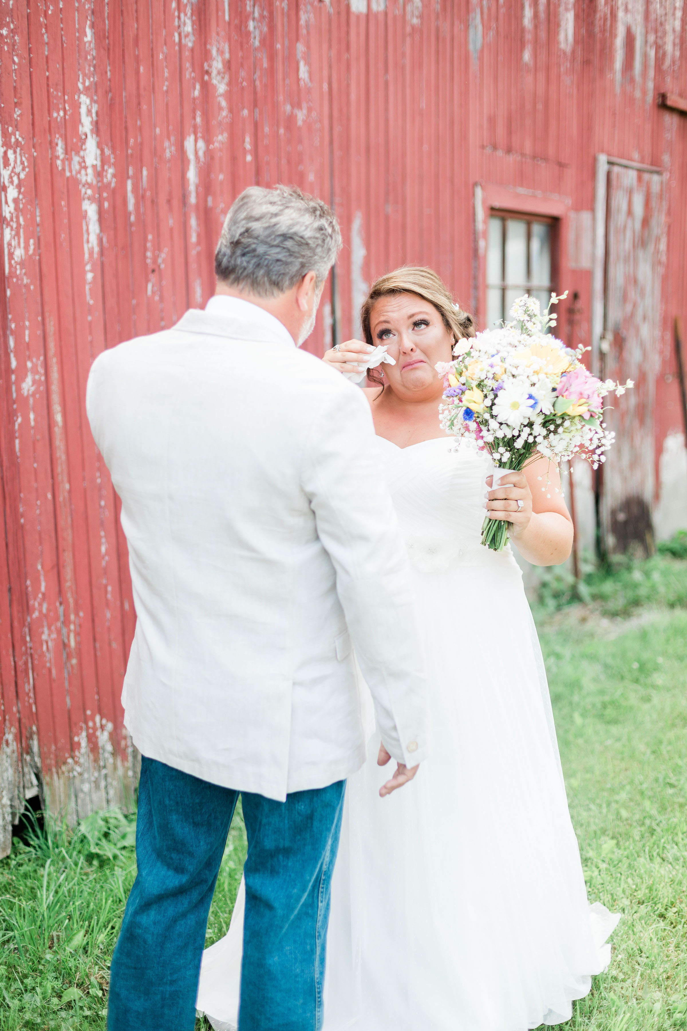 barn wedding blanchester ohio photographer-6.jpg