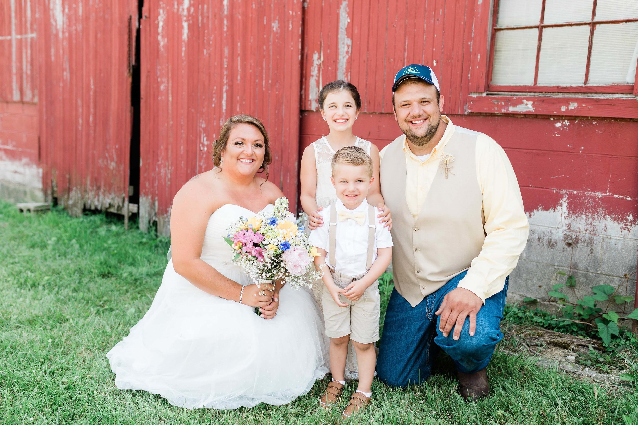barn wedding blanchester ohio photographer-9.jpg