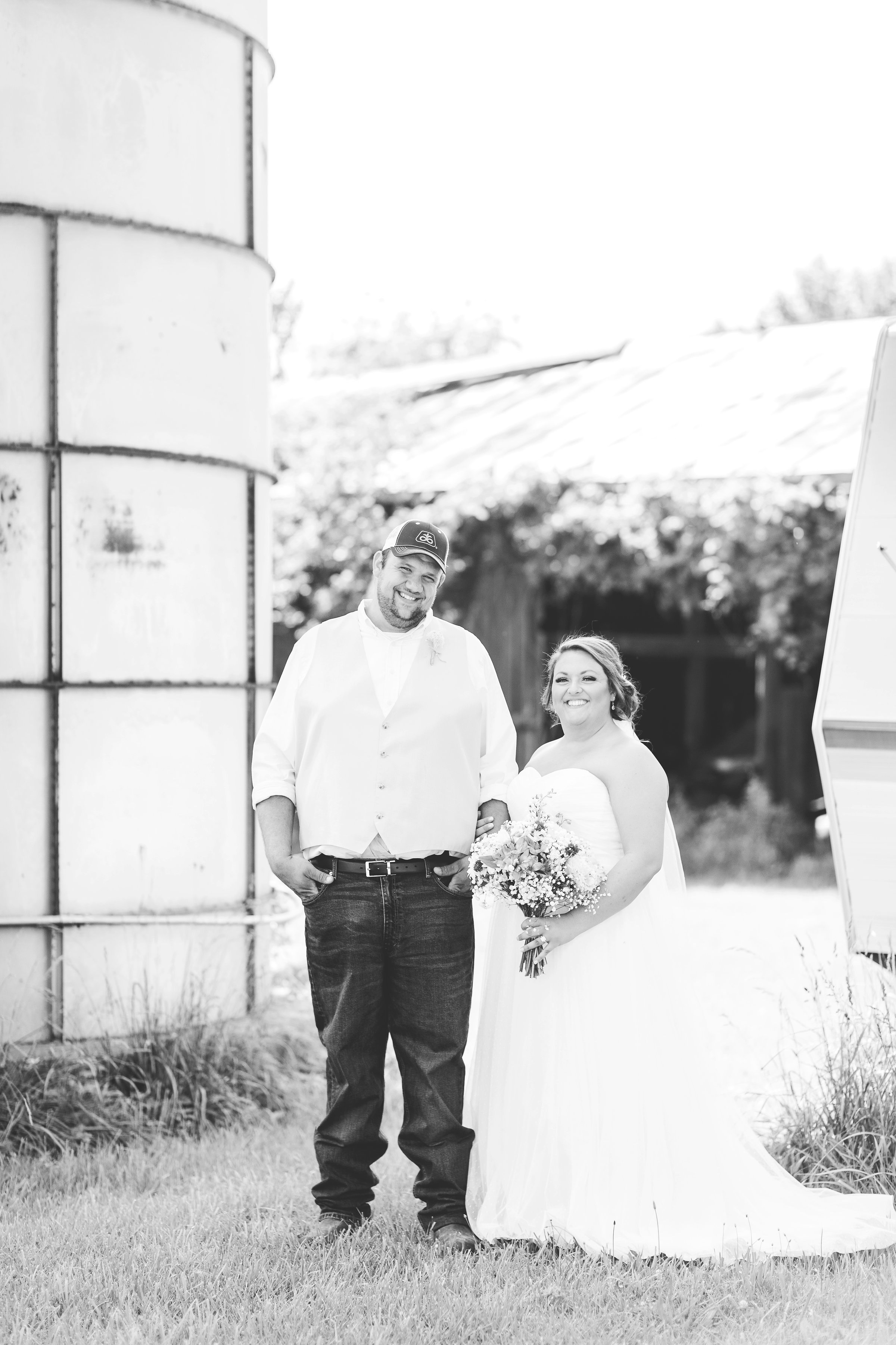 barn wedding blanchester ohio photographer-12.jpg