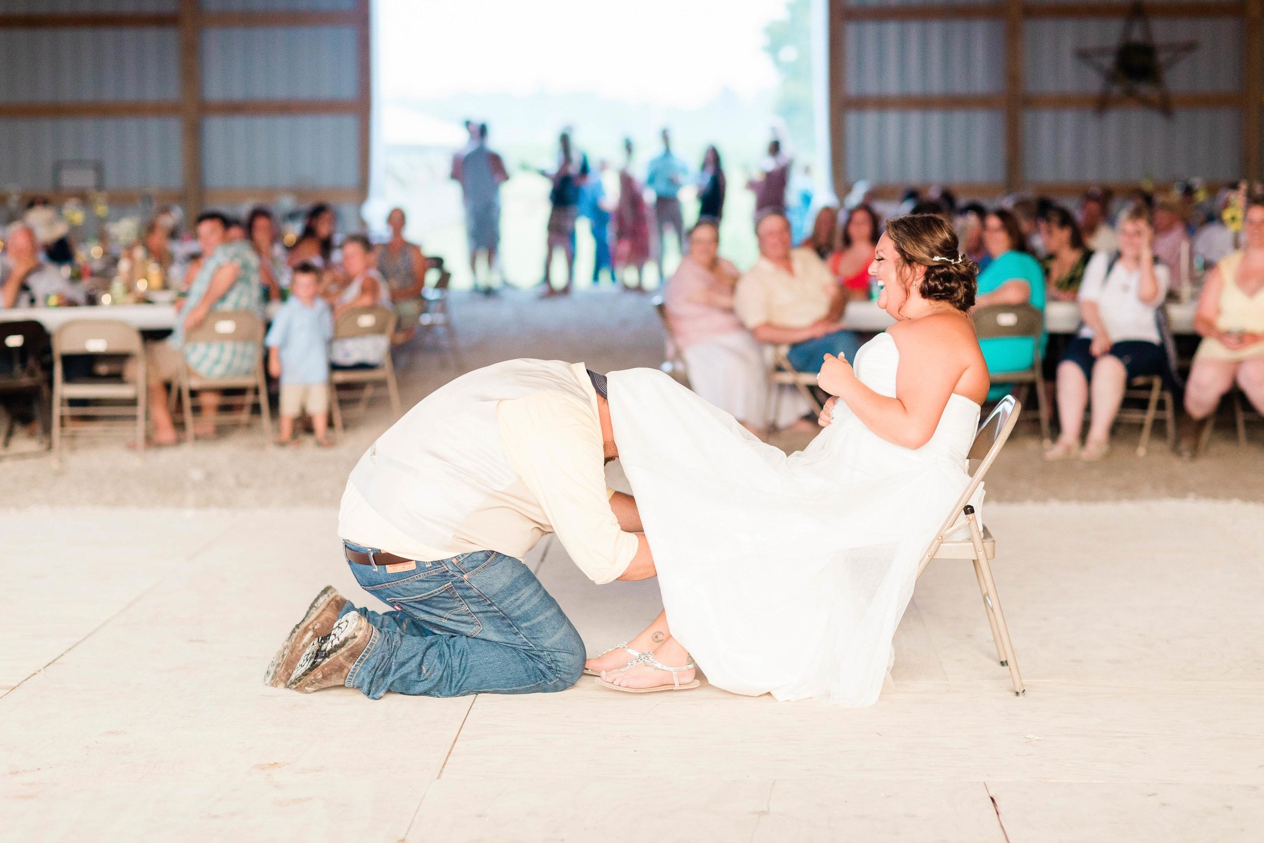 barn wedding blanchester ohio photographer-42.jpg