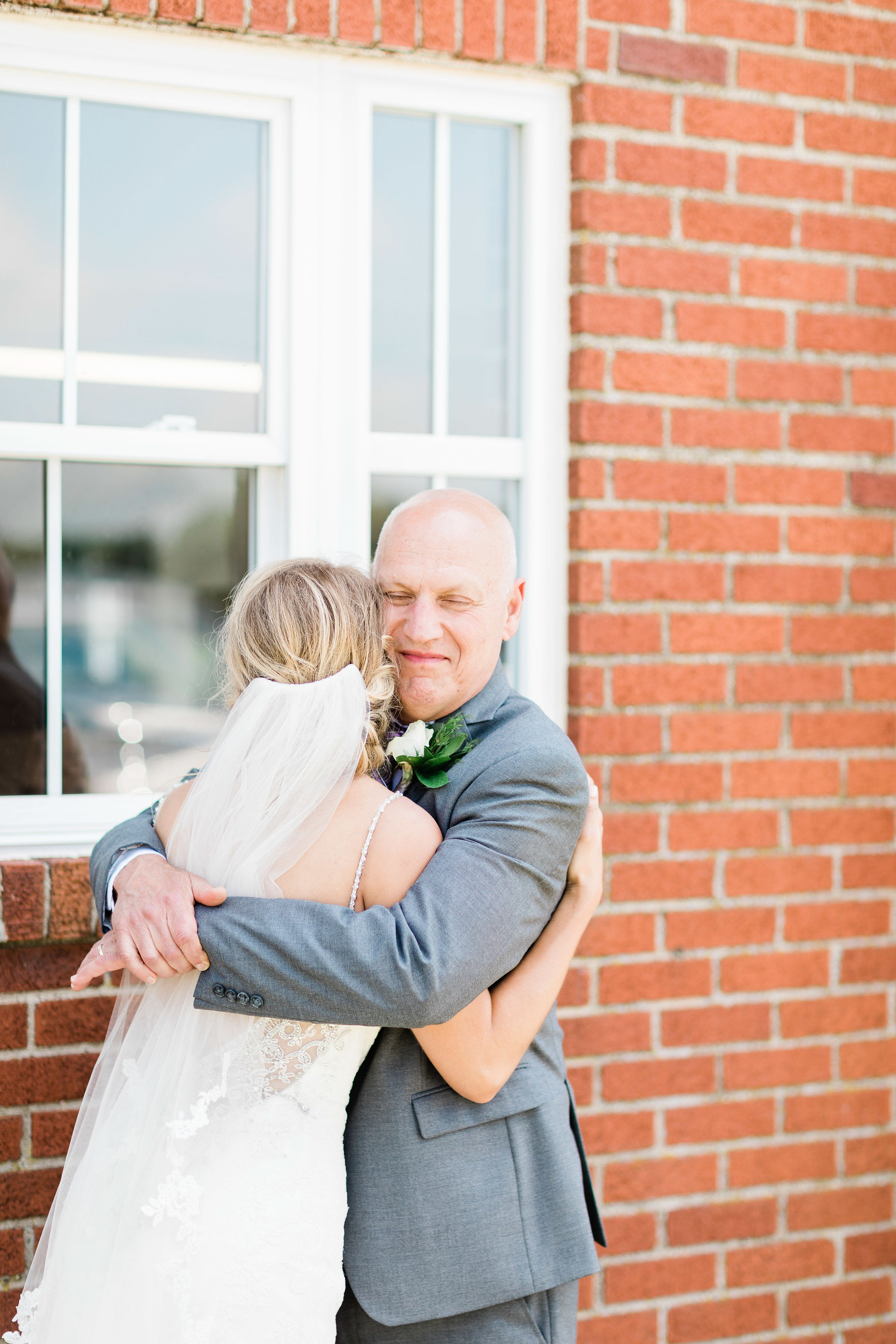 first look with father of the bride-3.jpg