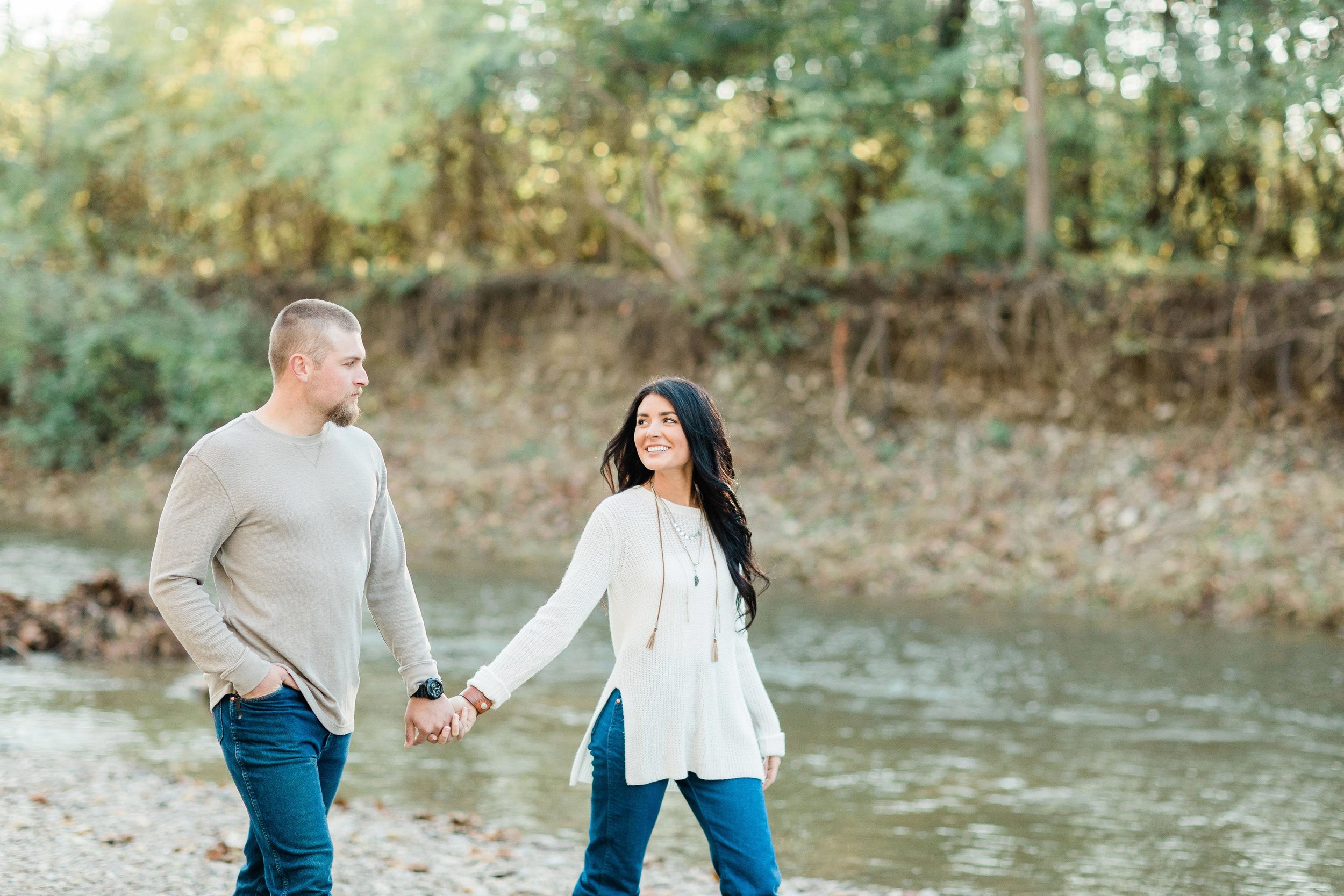 springboro ohio e milo beck park engagement pictures photographer-16.jpg