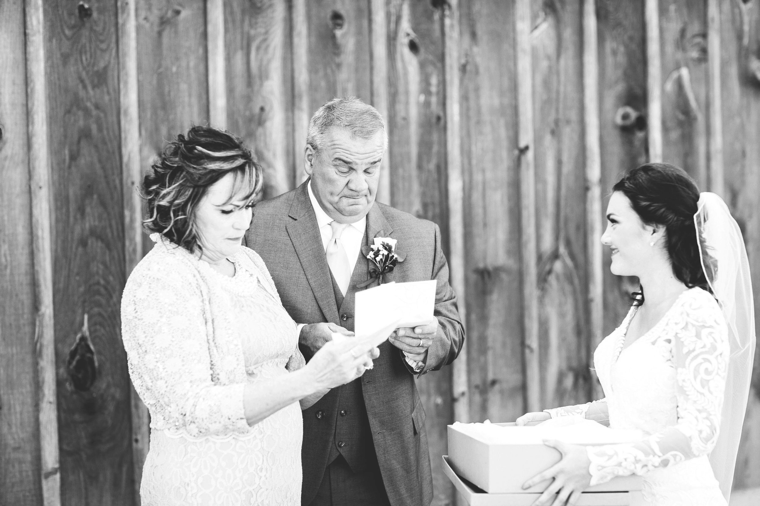 Cincinnati Wedding Photographers13.jpg