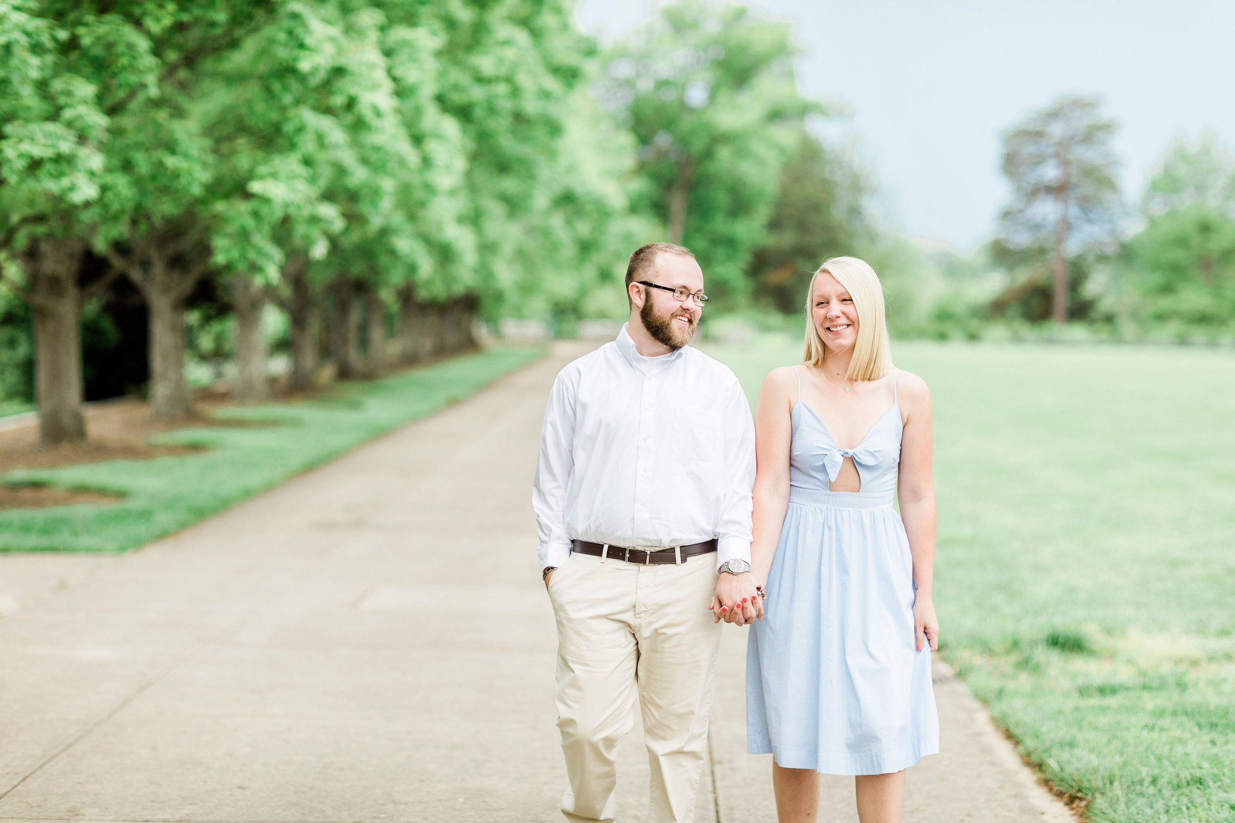 ault park cincinnati engagement photography-56.jpg