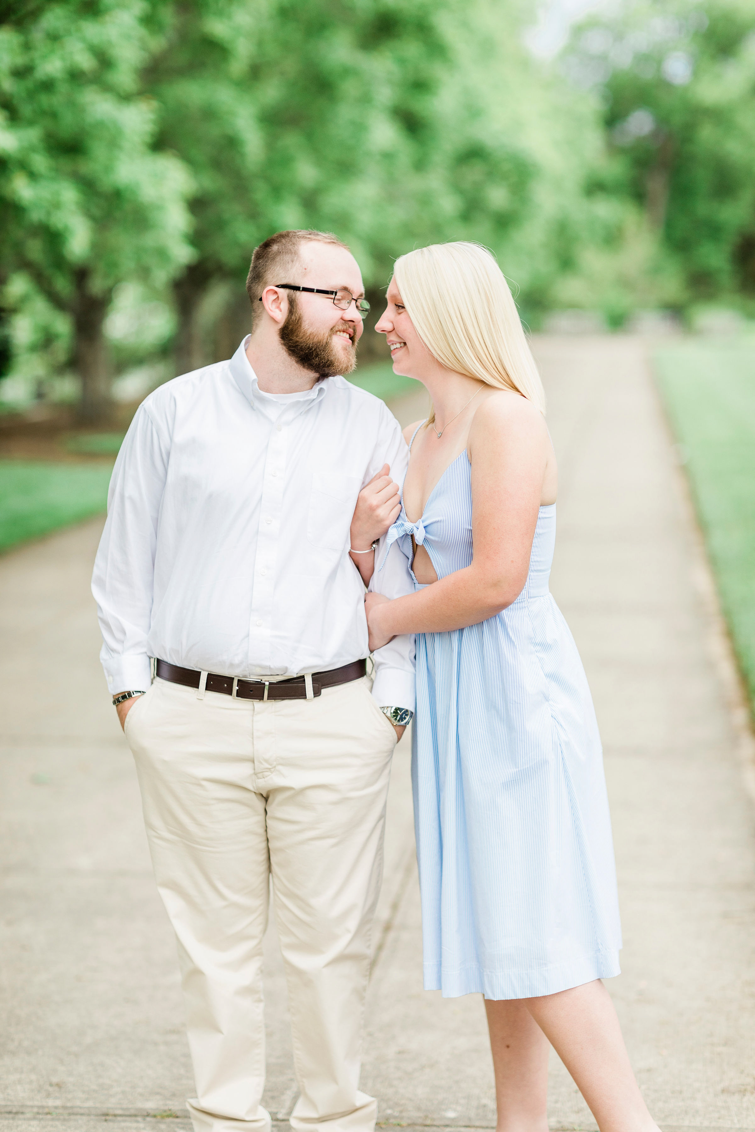 ault park cincinnati engagement photography-55.jpg