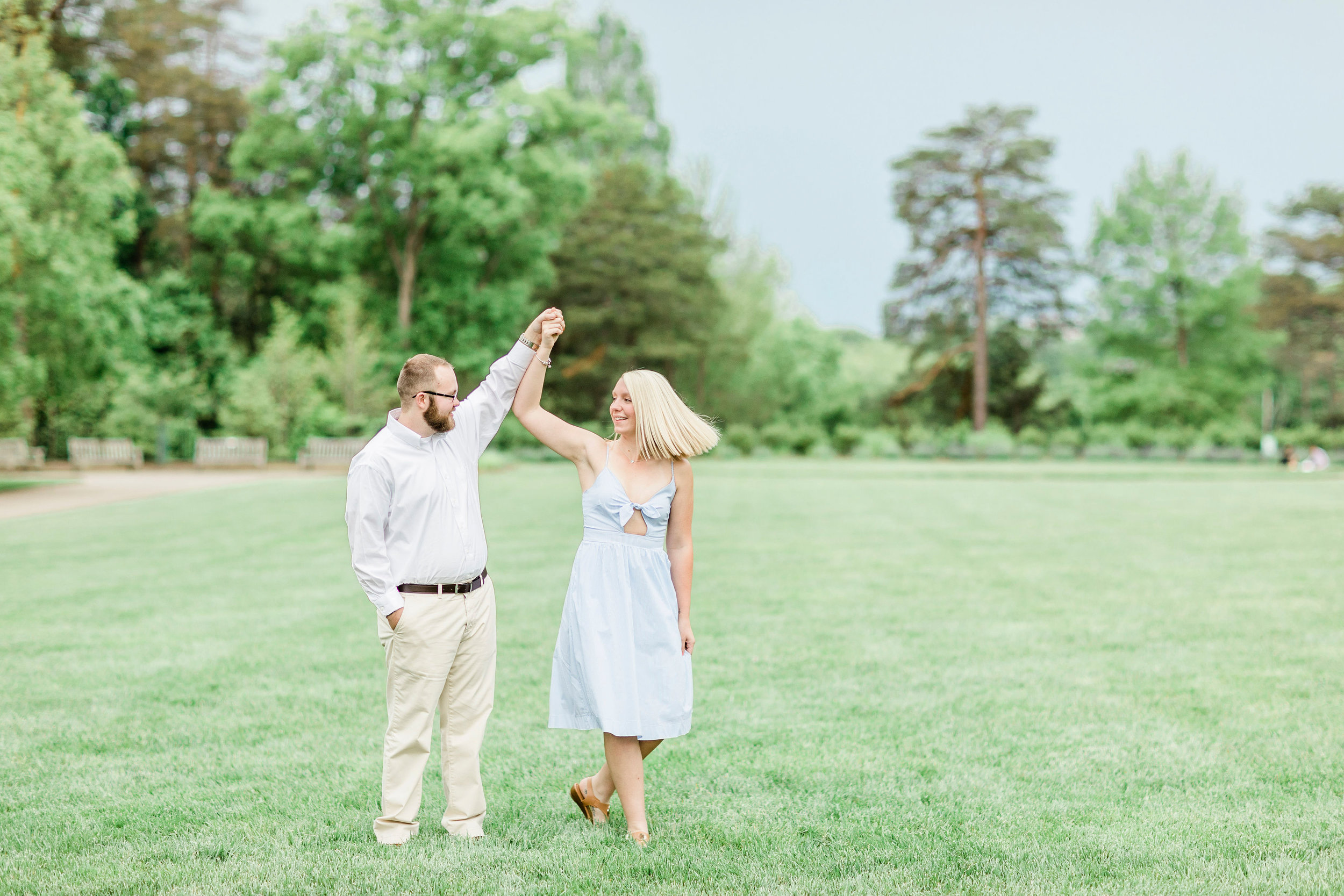 ault park cincinnati engagement photography-57.jpg