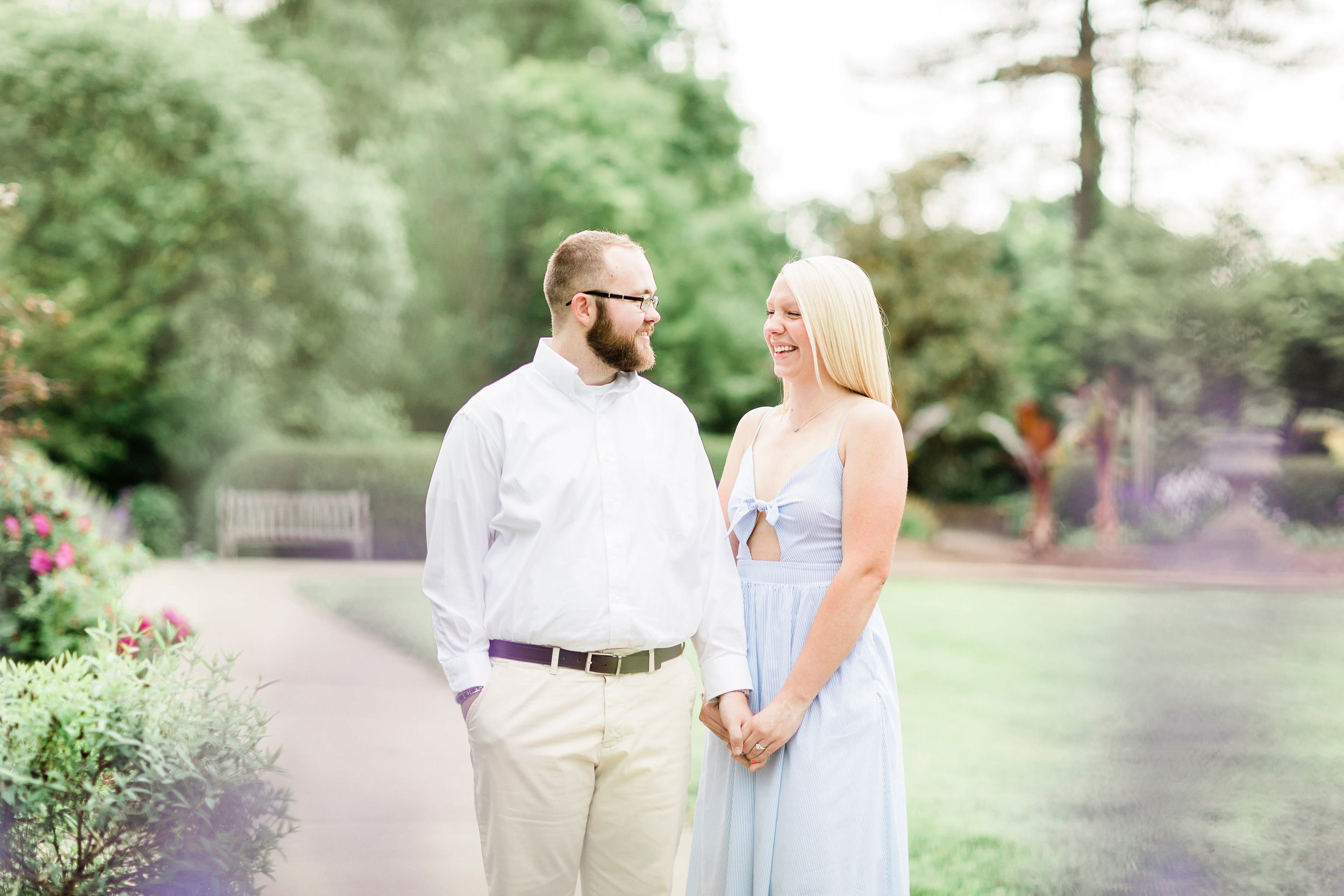 ault park cincinnati engagement photography-60.jpg