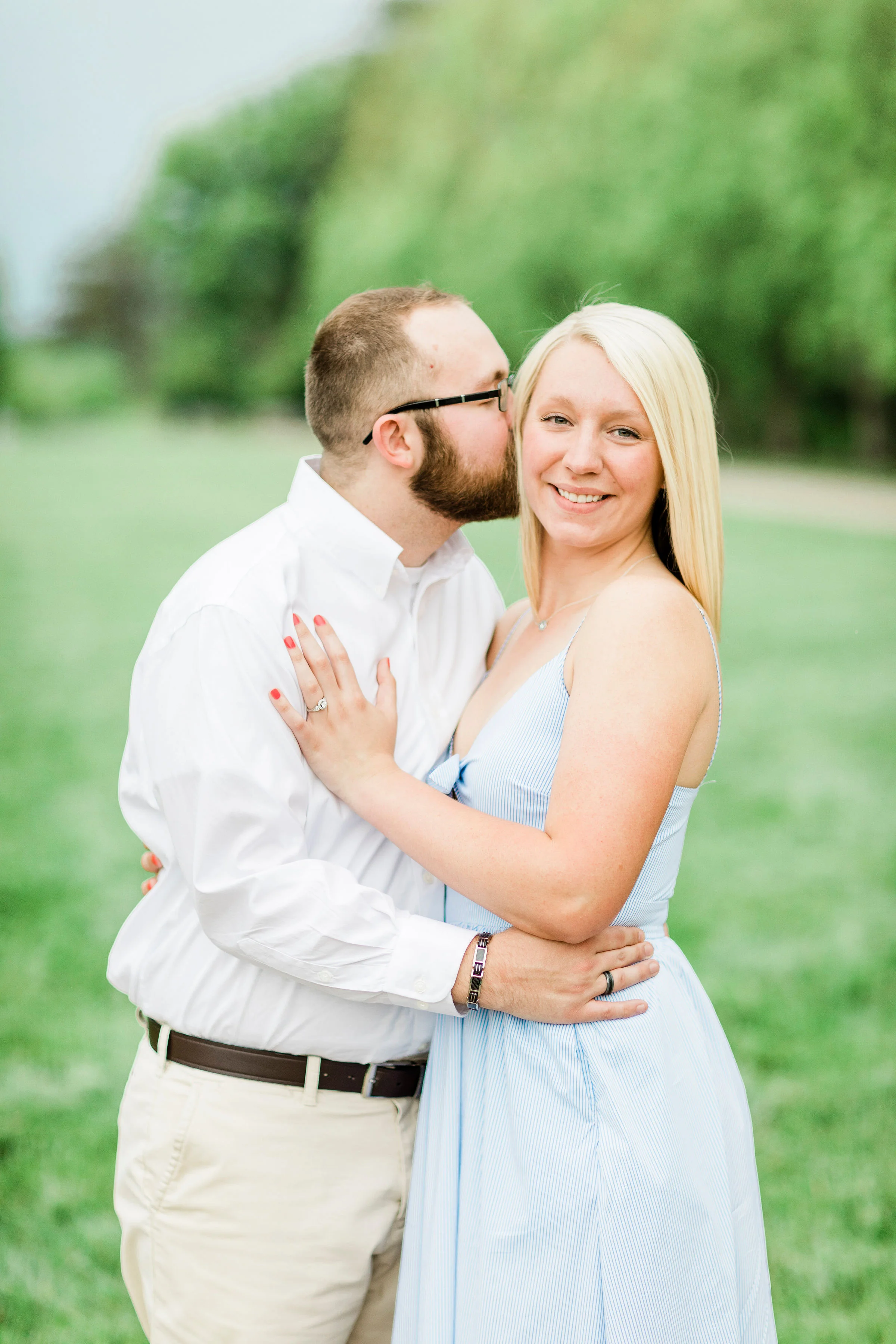 ault park cincinnati engagement photography-62.jpg