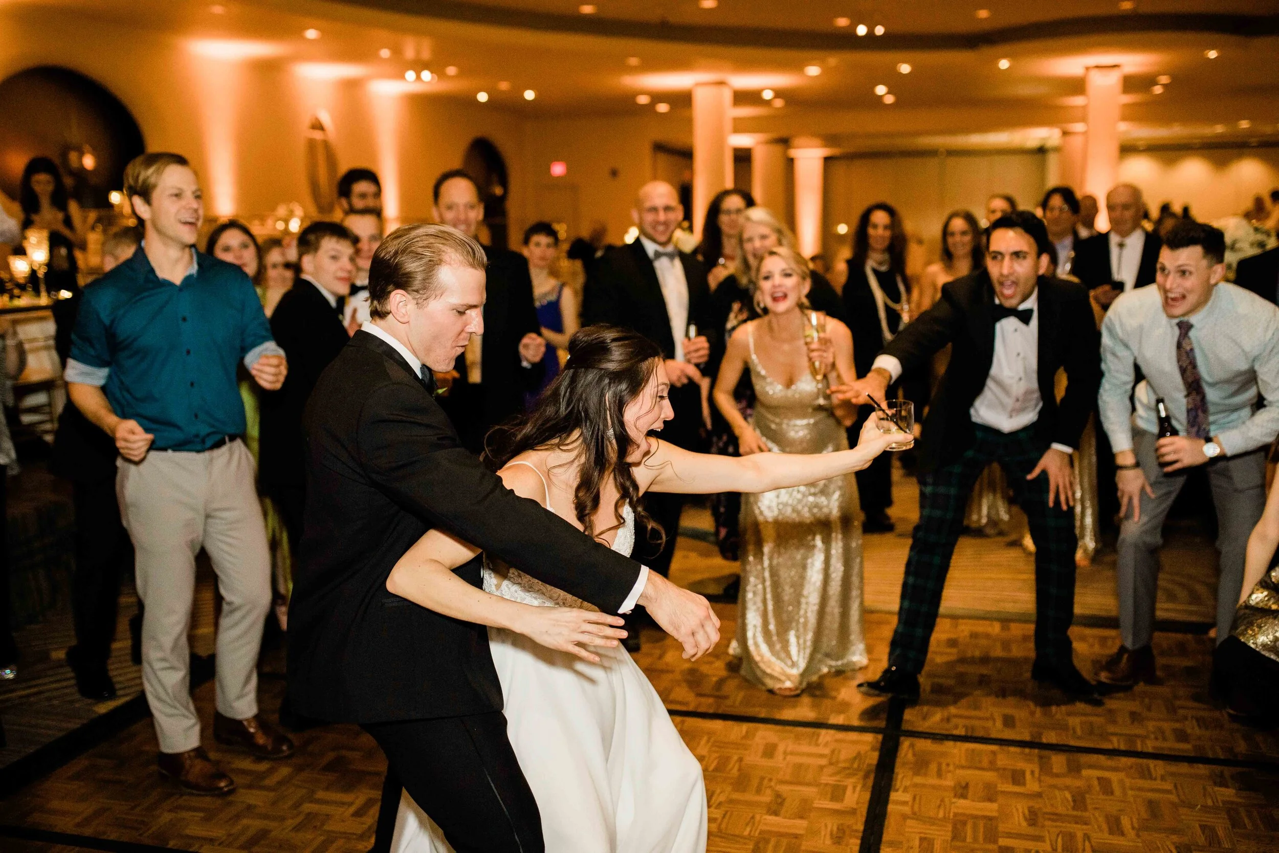 the hilton plaza cincinnati reception-2.jpg