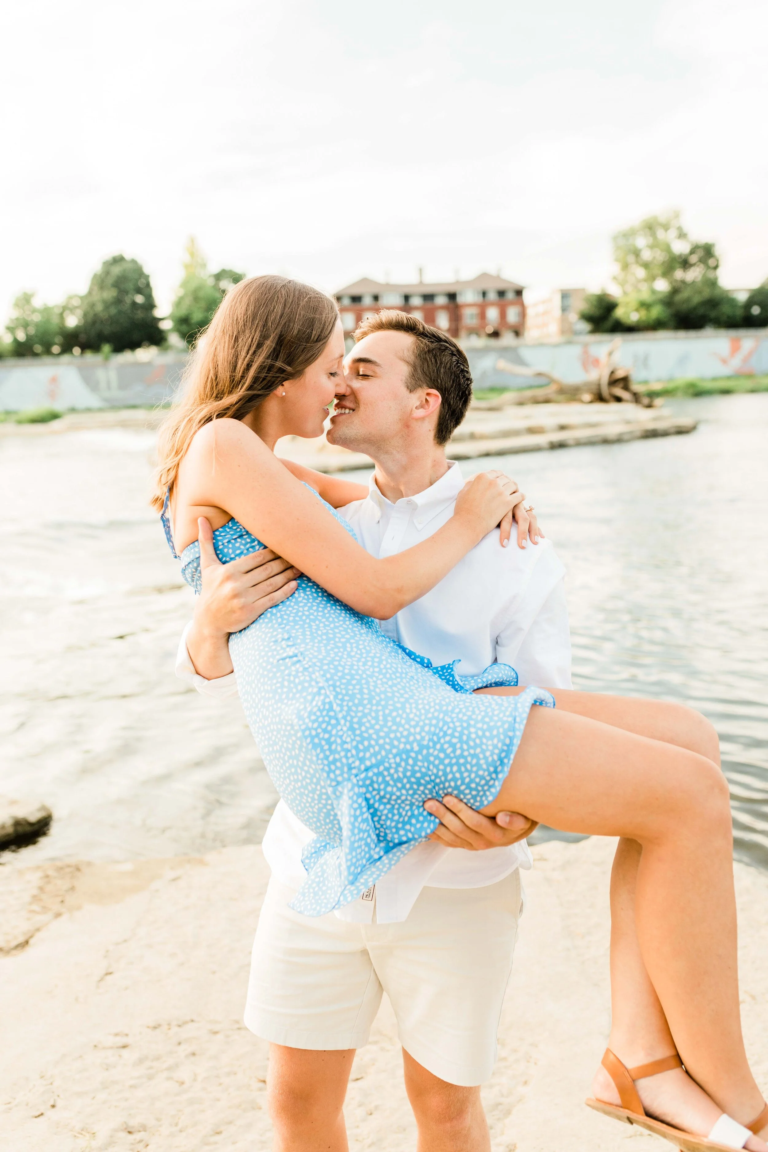 engagement photographers cincinnati-3.jpg