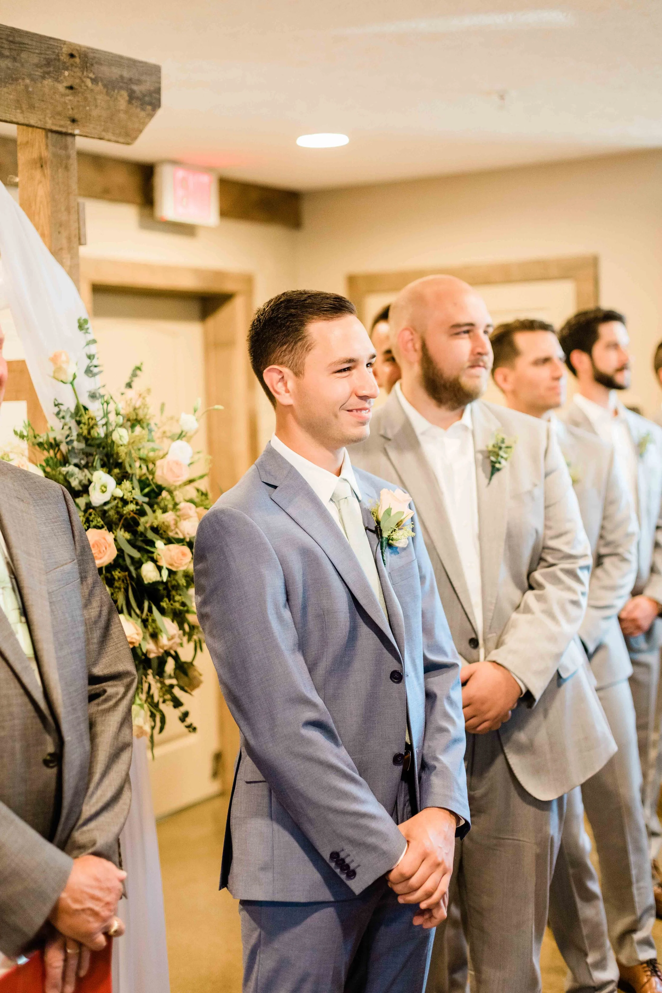 pickwick place wedding ceremony-1.jpg