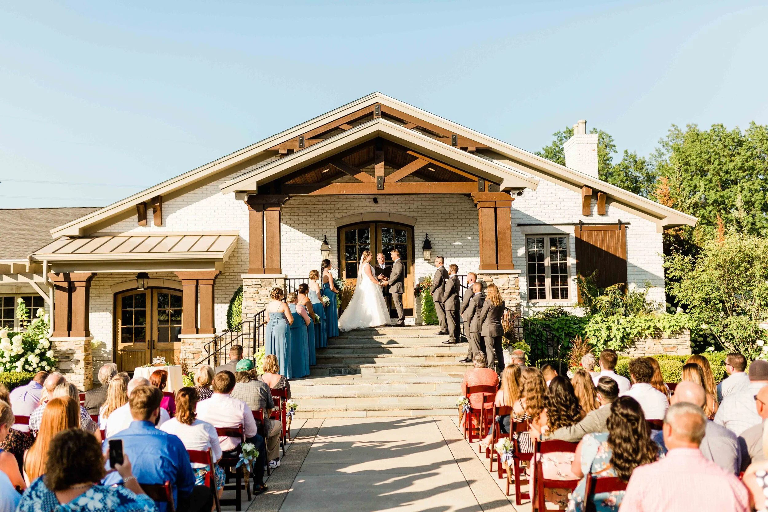 manor house carriage house wedding-3.jpg