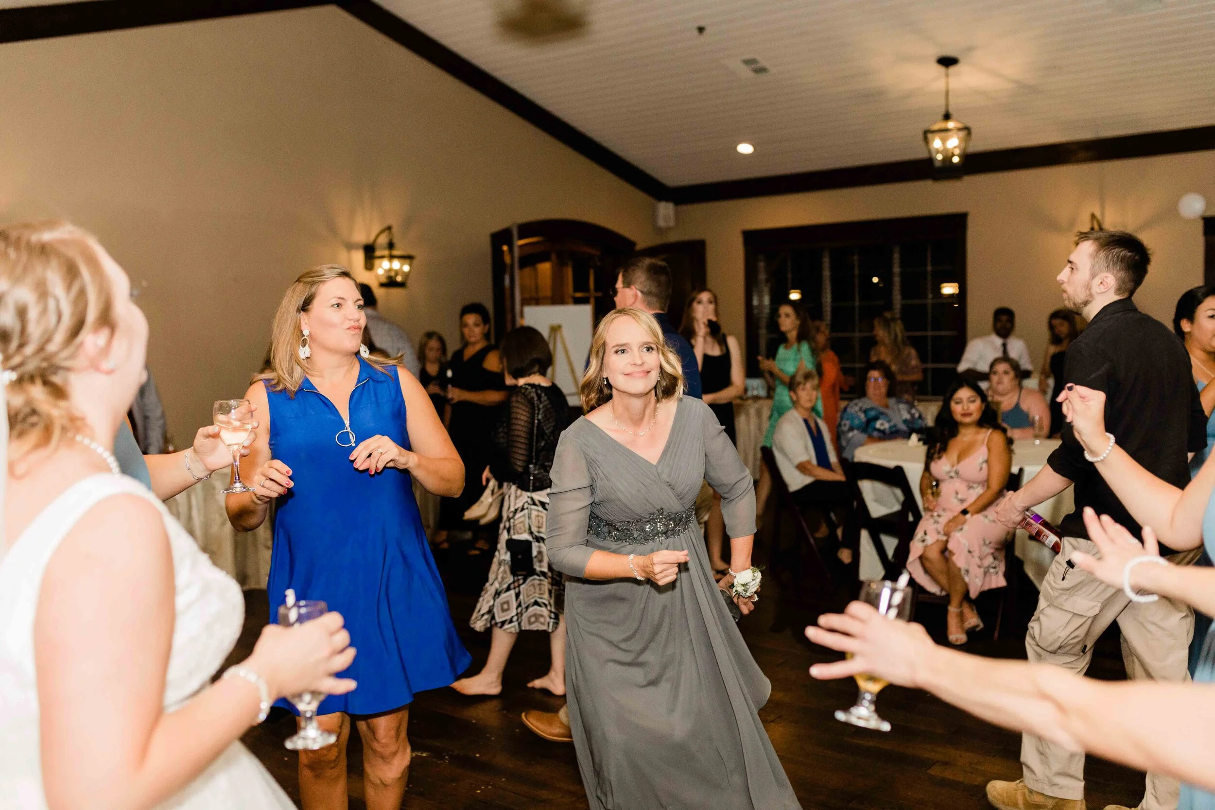 manor house carriage house reception-9.jpg