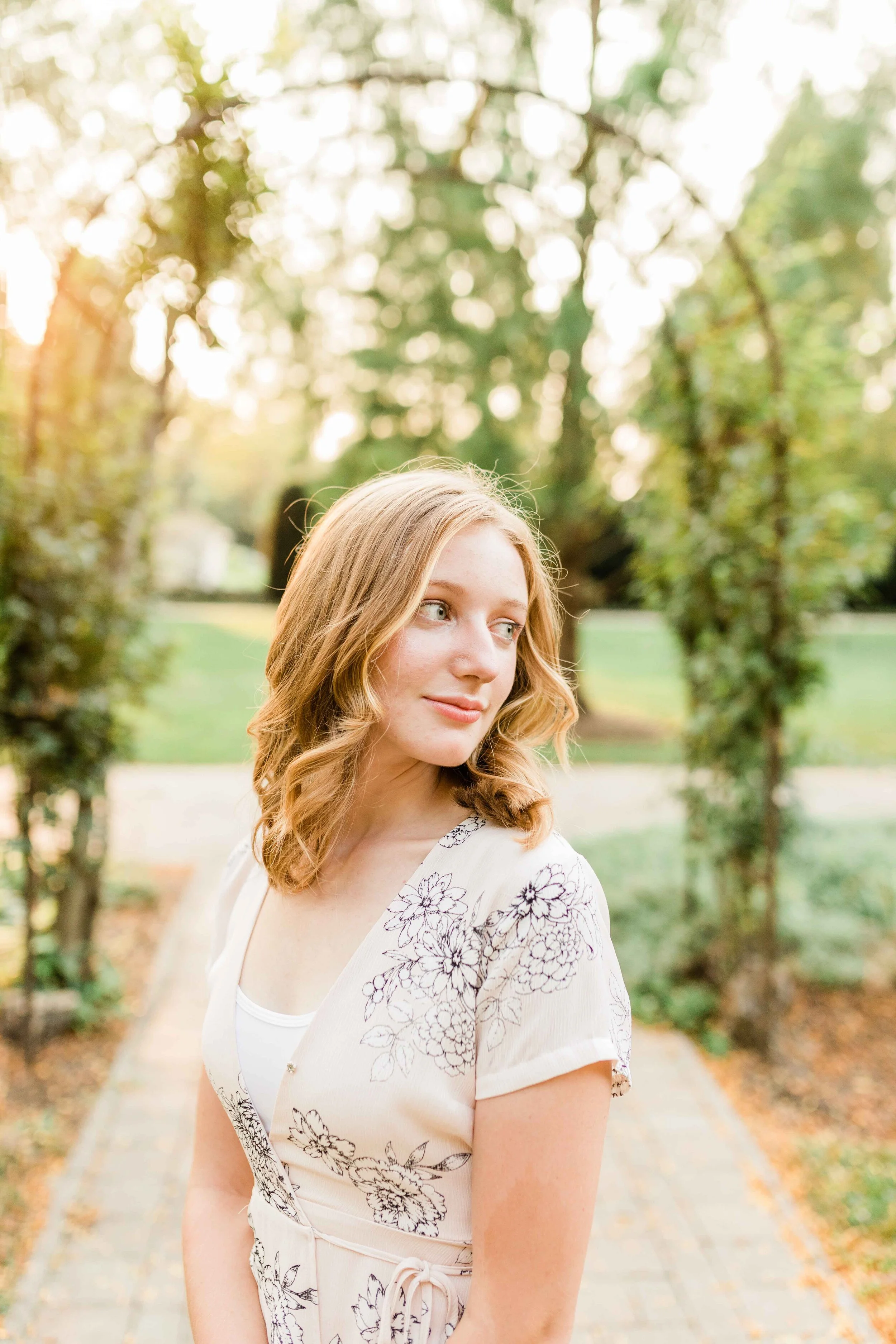 wegerzyn gardens metropark senior pictures-5.jpg
