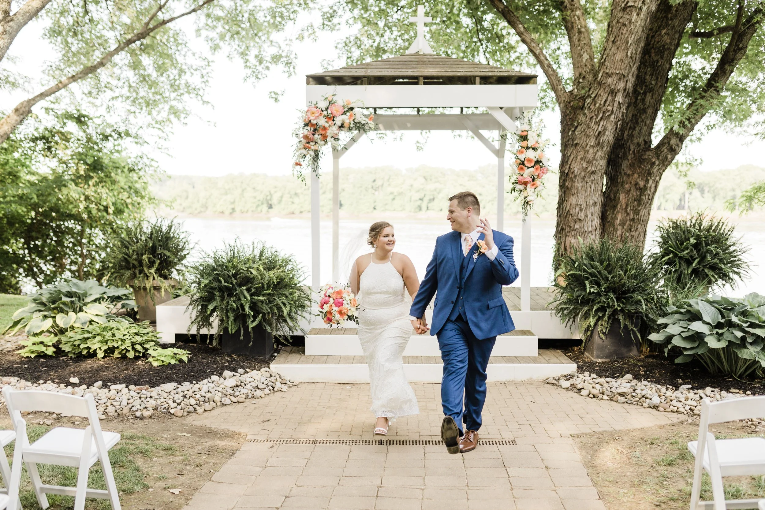 Inn at Oneonta Wedding Photographer.jpg