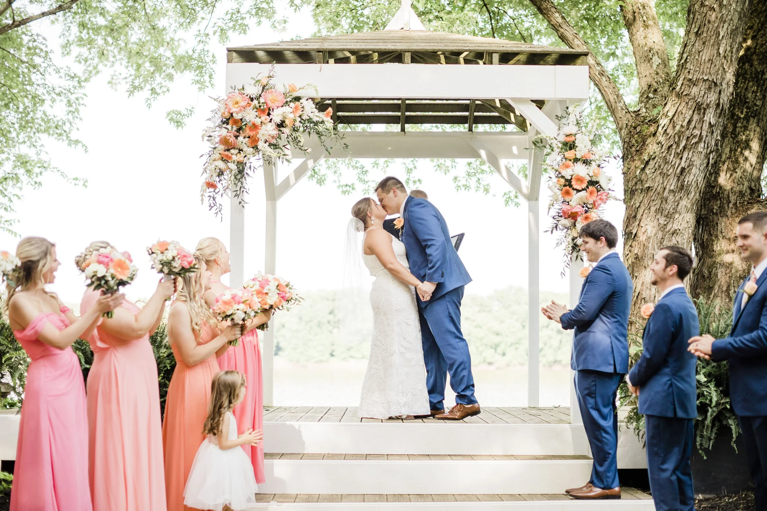 Oneonta Inn Wedding Photographers.jpg