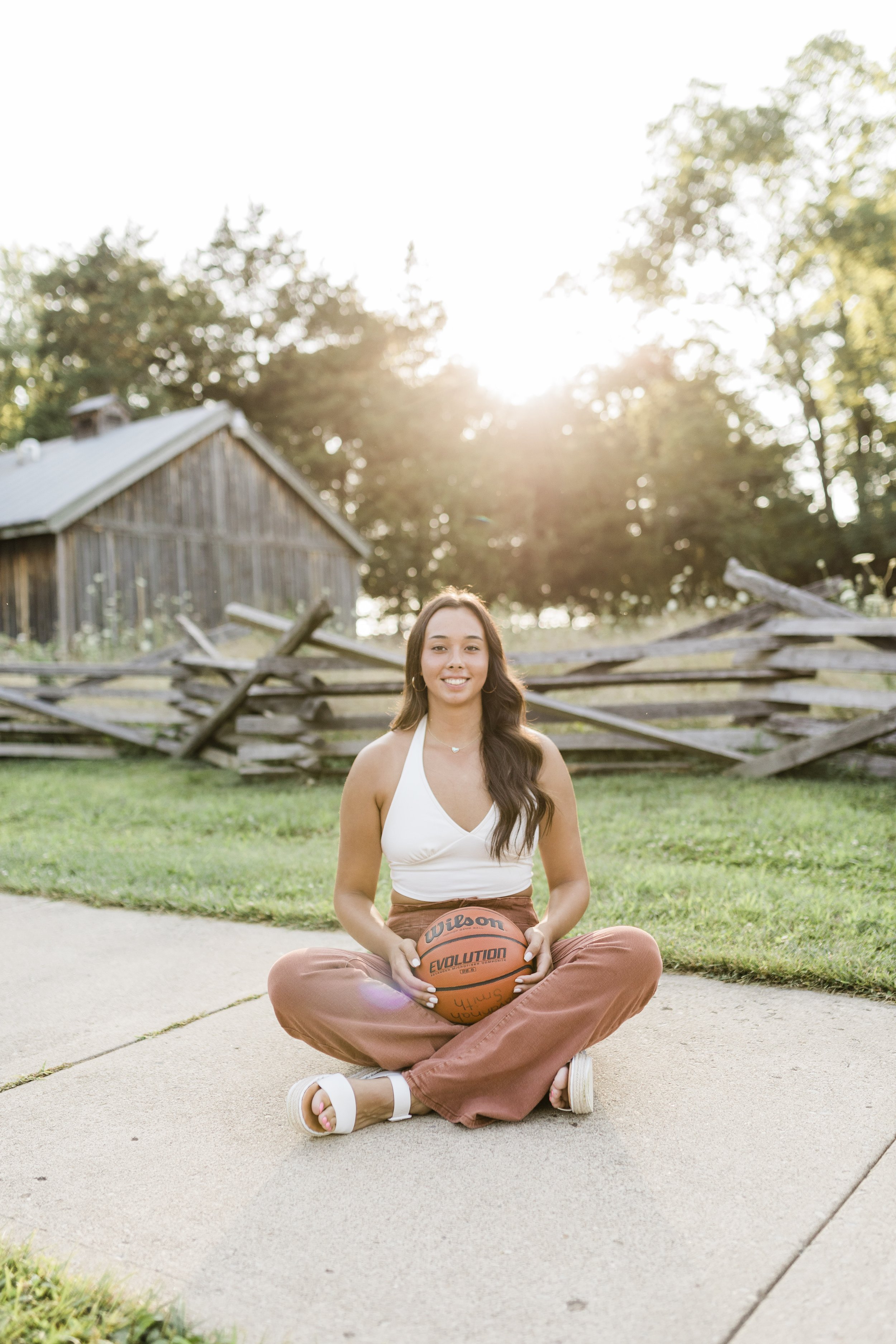 Carriage Hill Metropark Senior Session.jpg