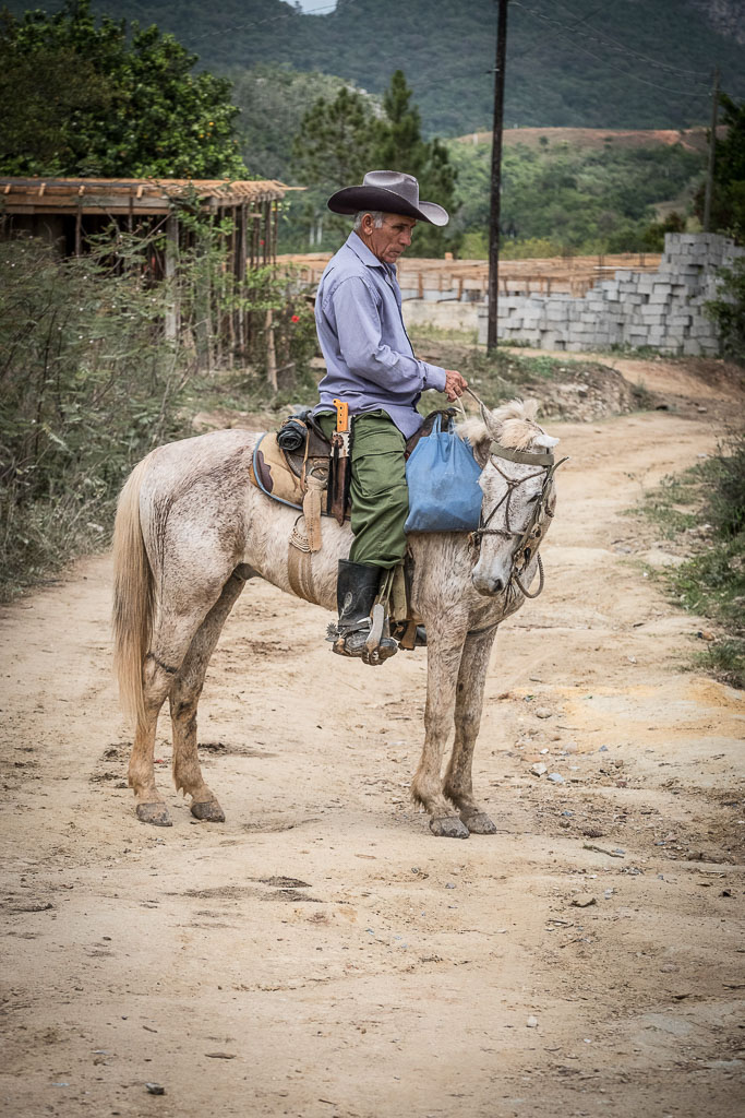 20170314CUBA MARCH XT4088.jpg