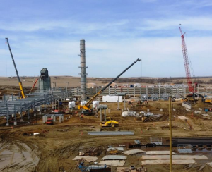 Refinery Construction | Copyright ©2010 MDU Resources Group, Inc.