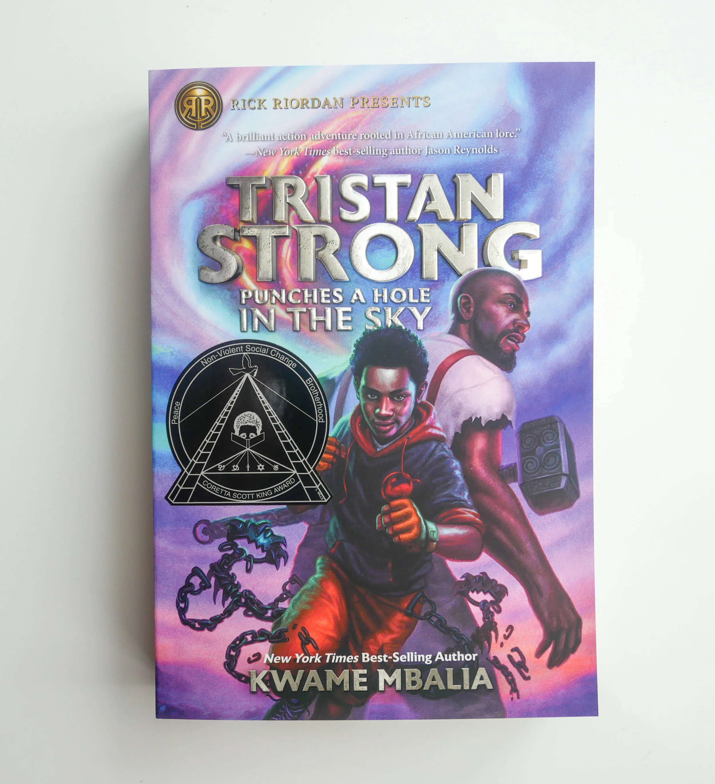 Tristian Strong Punches a Hole in the Sky ( Tristan Strong, 1 ) 