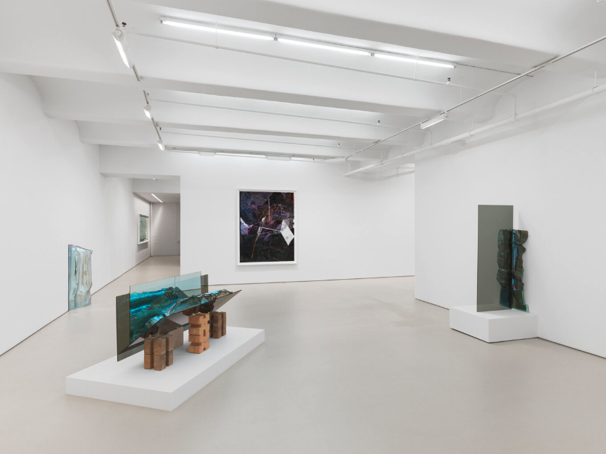 Charisse Pearlina Weston: mis-/mé- (squeeze)