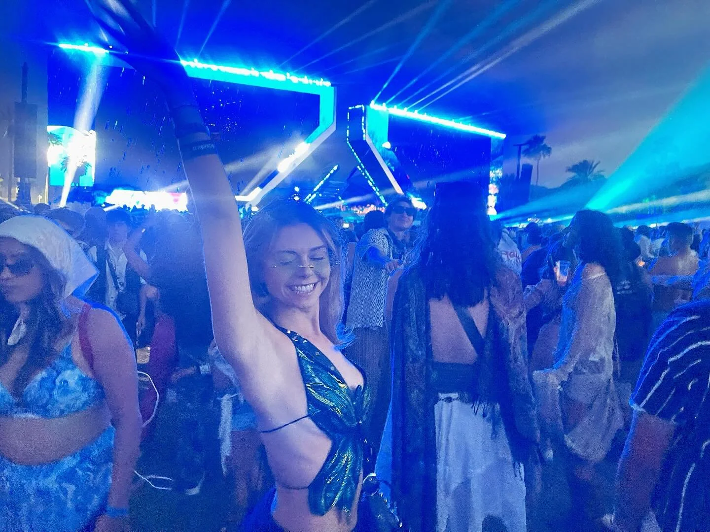 welcome to my island bitch 🦋